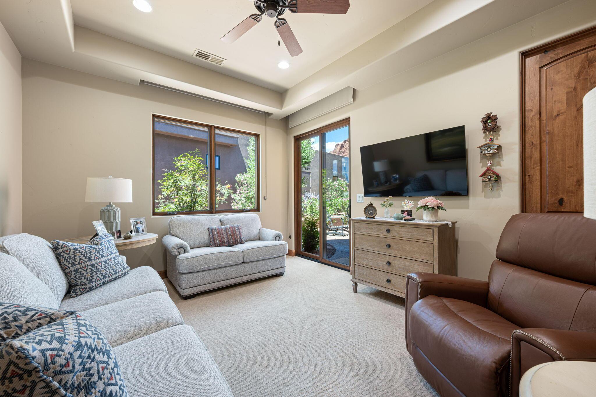St George, Utah, 84770, United States, 6 Bedrooms Bedrooms, ,7 BathroomsBathrooms,Residential,For Sale,2049159