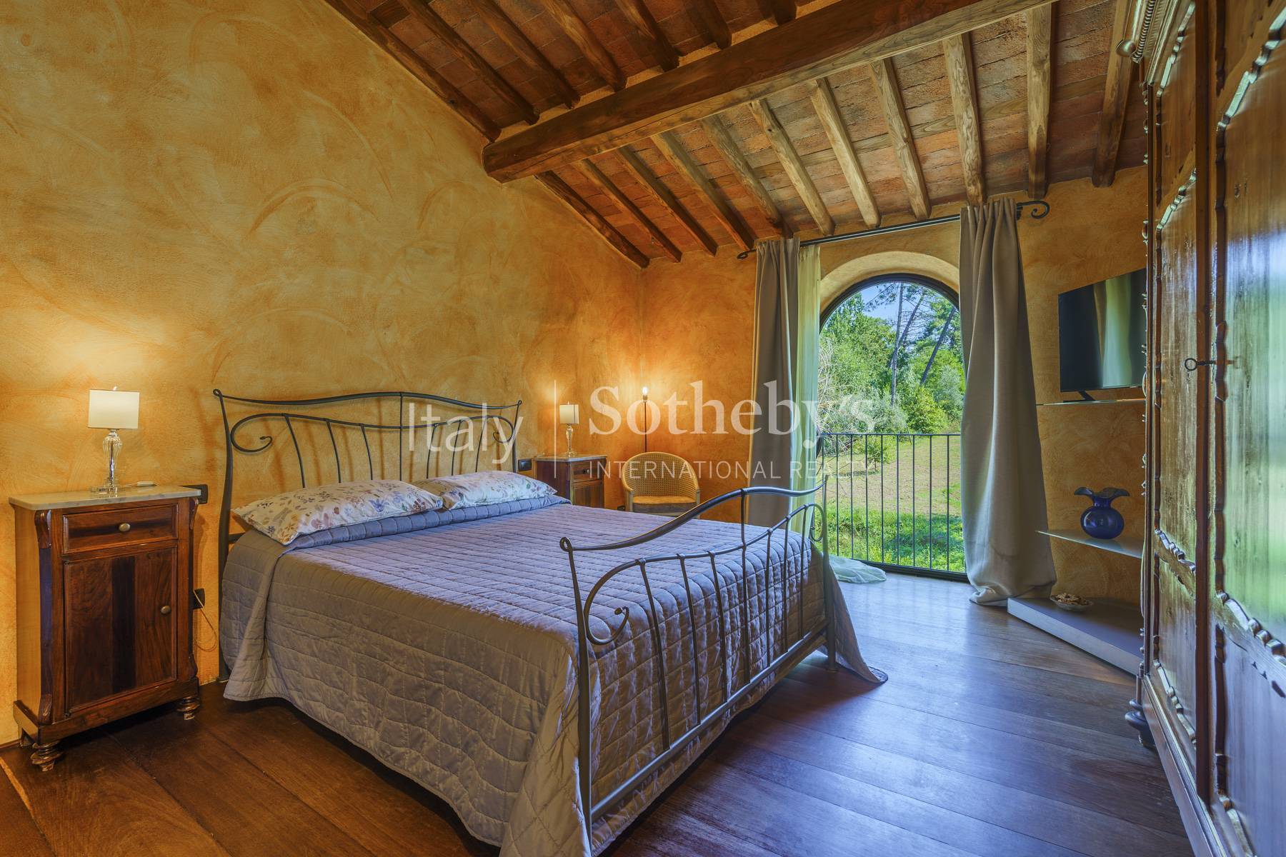  Country home with pool and stables - 物件實景