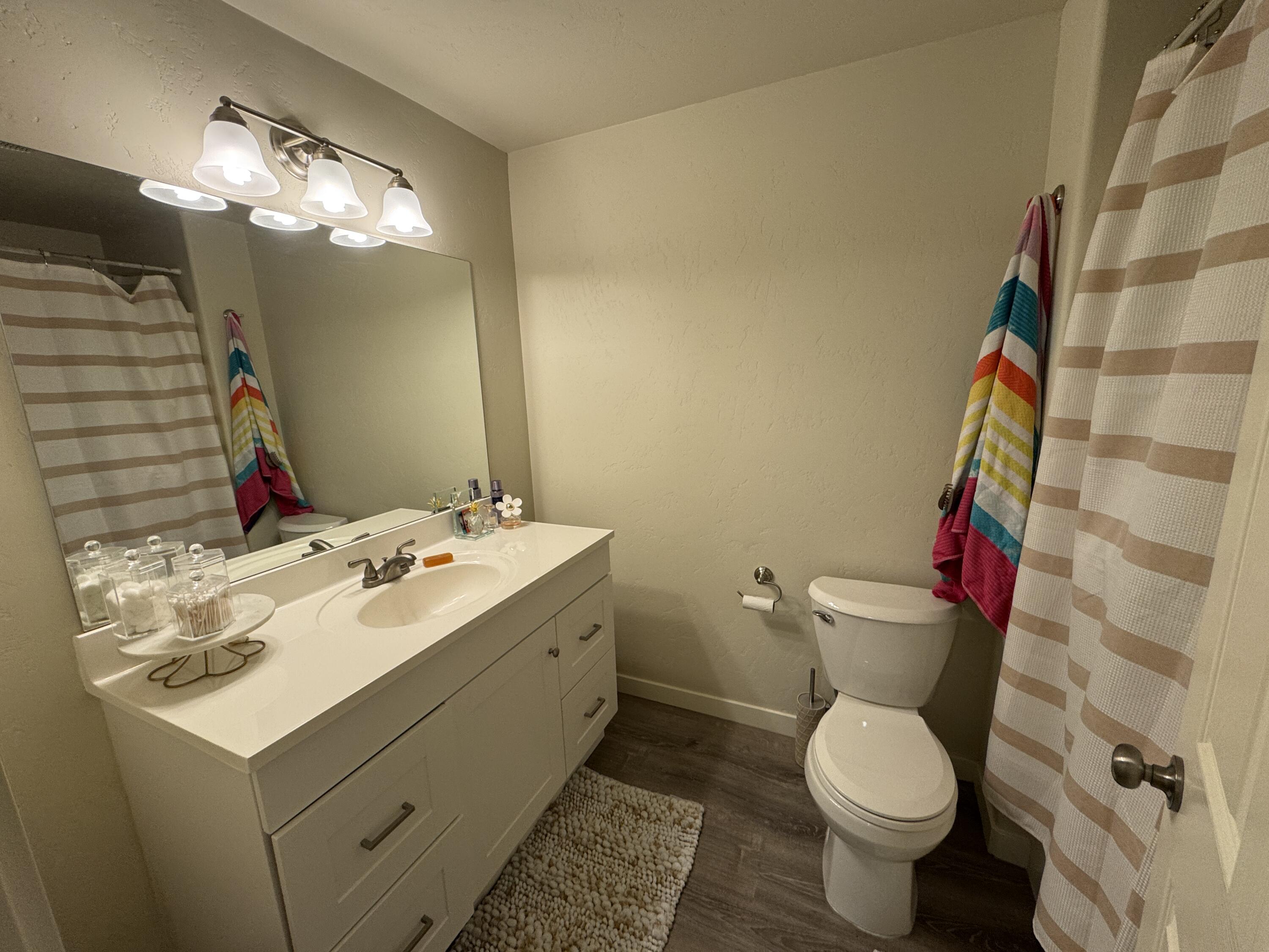 Redmond, Oregon, 97756, United States, ,Residential,For Sale,1930737