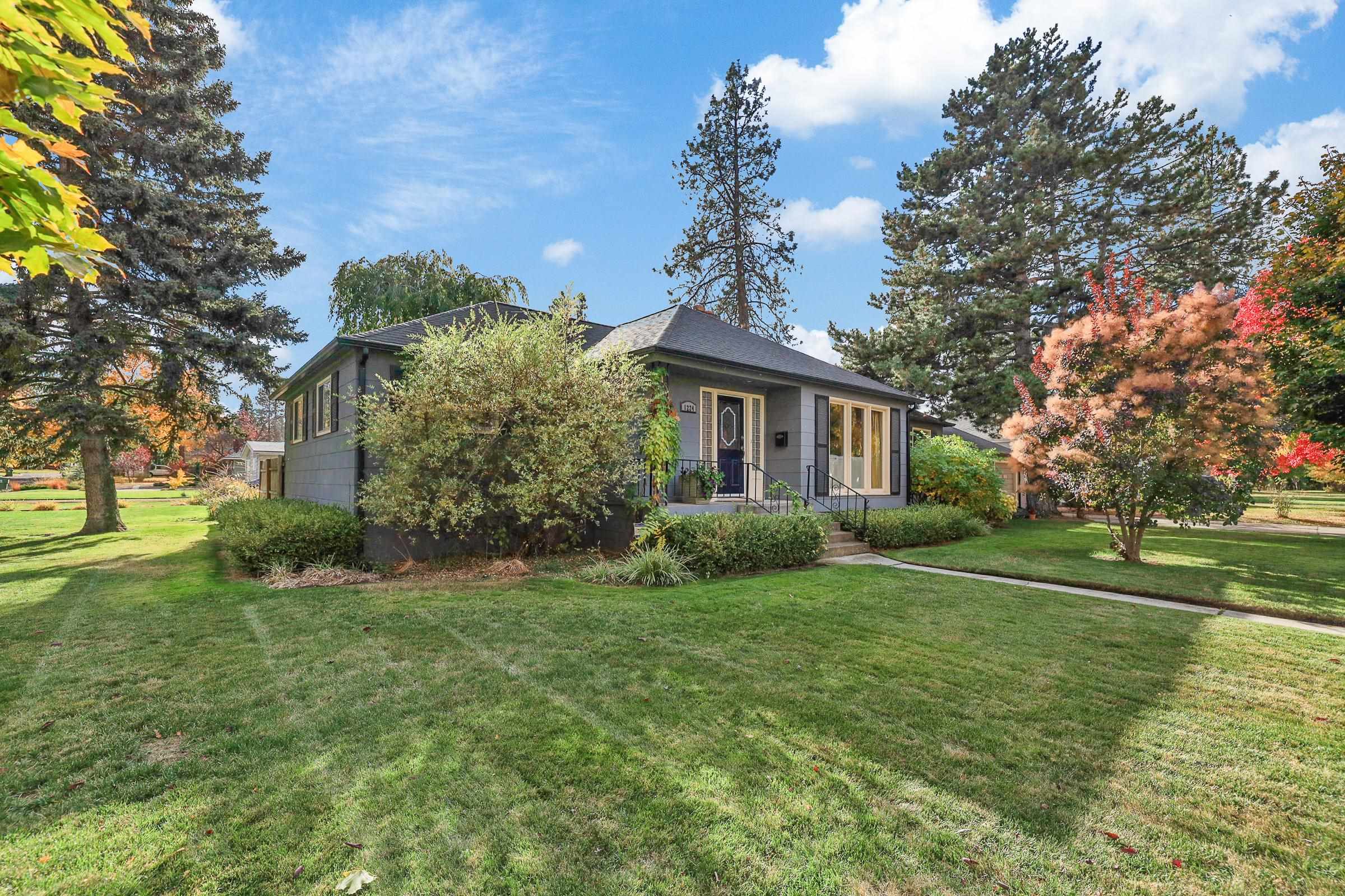 Spokane, Washington, 99203, United States, 4 Bedrooms Bedrooms, ,3 BathroomsBathrooms,Residential,For Sale,1827628