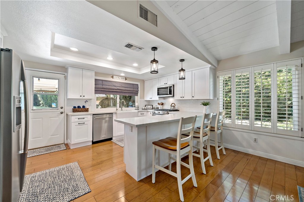 Upland, California, 91786, United States, 4 Bedrooms Bedrooms, ,2 BathroomsBathrooms,Residential,For Sale,1921413
