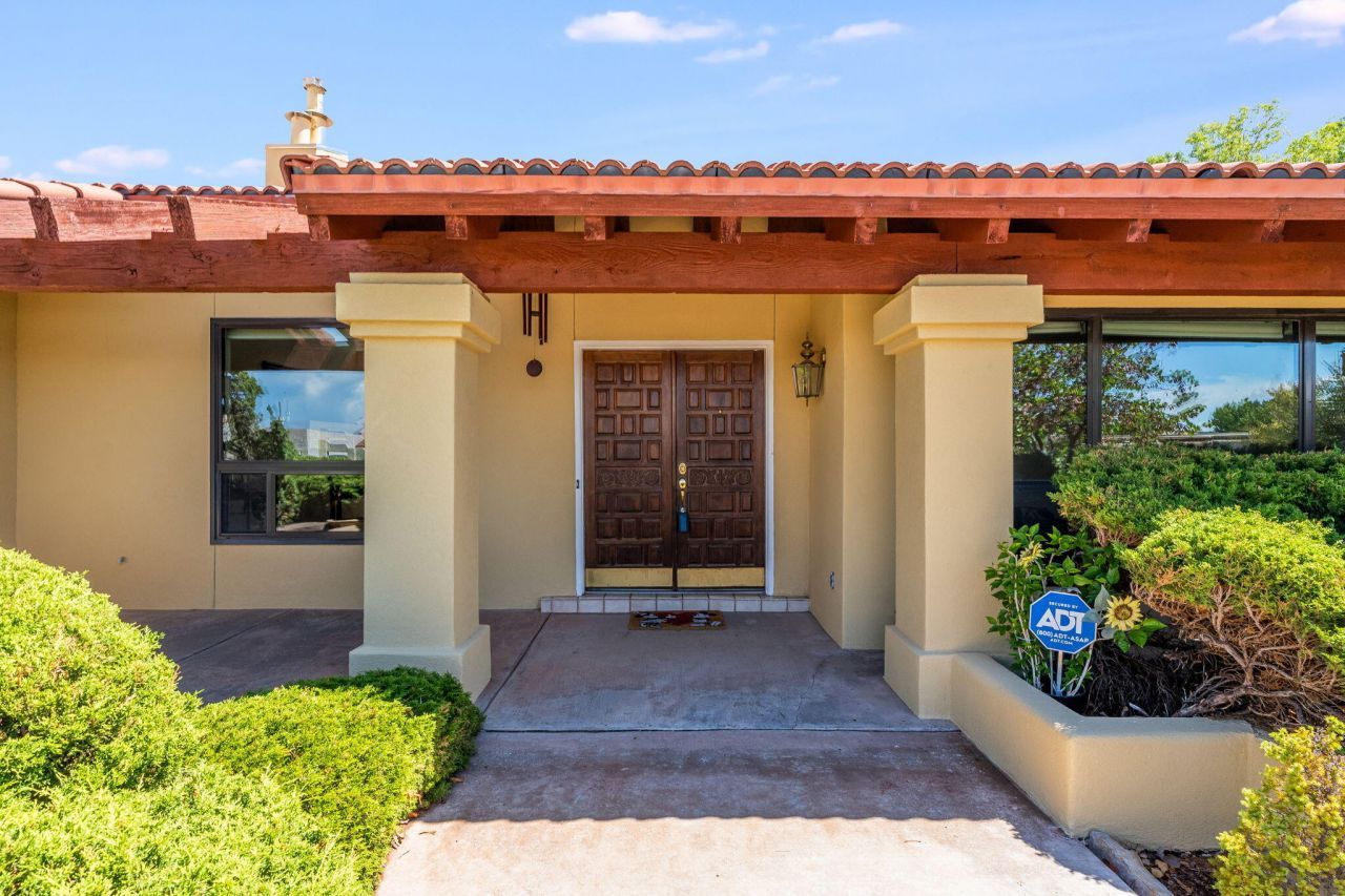 Albuquerque, New Mexico, 87111, United States, 4 Bedrooms Bedrooms, ,3 BathroomsBathrooms,Residential,For Sale,1947395