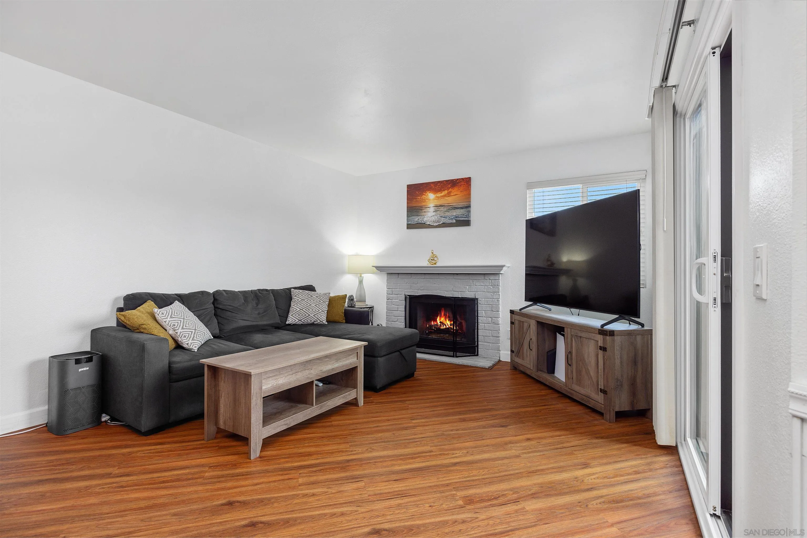 Spring Valley, California, 91978, United States, 2 Bedrooms Bedrooms, ,2 BathroomsBathrooms,Residential,For Sale,1939286
