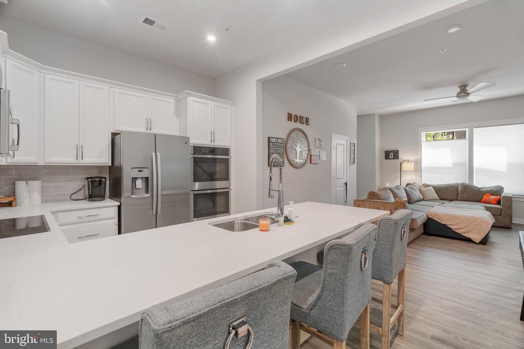 Rockville, Maryland, 20855, United States, 3 Bedrooms Bedrooms, ,3 BathroomsBathrooms,Residential,For Sale,1929038