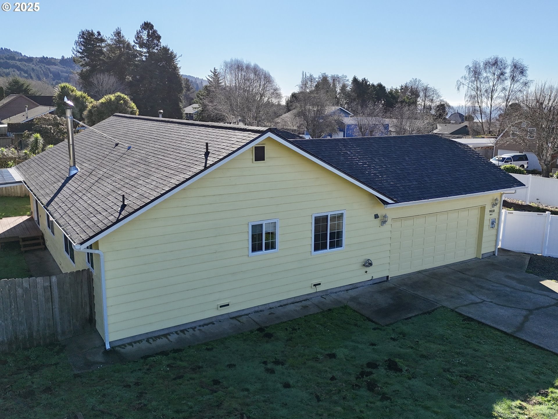 Brookings, Oregon, 97415, United States, 3 Bedrooms Bedrooms, ,2 BathroomsBathrooms,Residential,For Sale,1935920