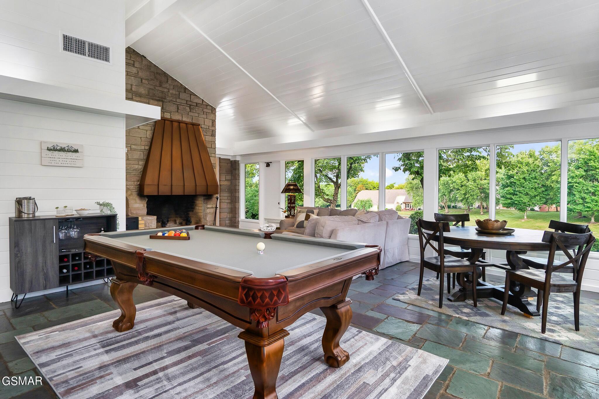 Sevierville, Tennessee, 37862, United States, 6 Bedrooms Bedrooms, ,9 BathroomsBathrooms,Residential,For Sale,1973767