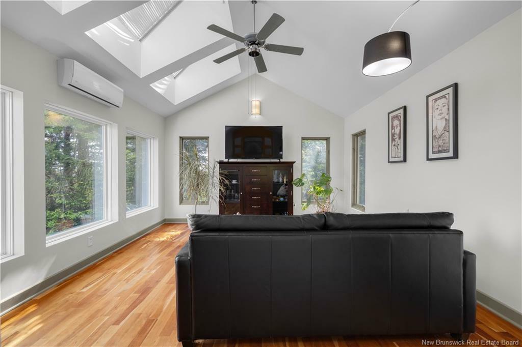 CLIFTON ROYAL, New Brunswick, E5S 1K5, CA, 4 Bedrooms Bedrooms, ,2 BathroomsBathrooms,Residential,For Sale,1875666