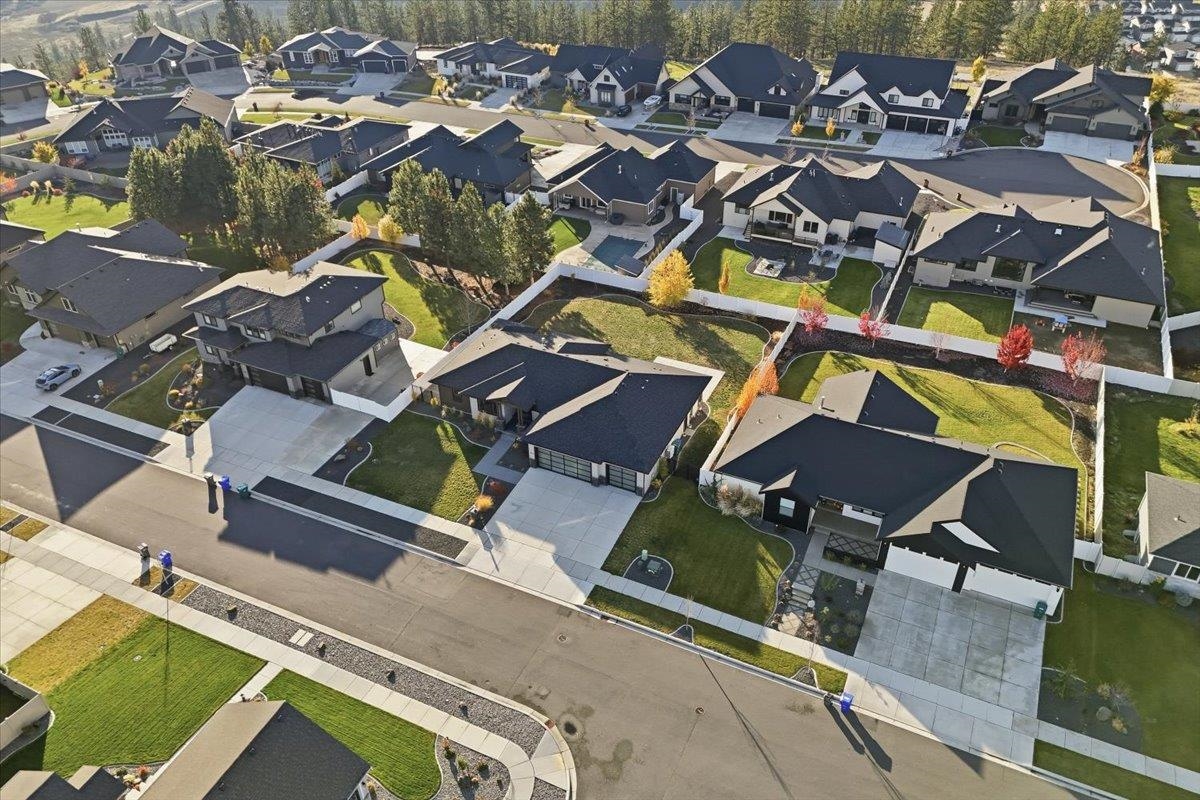 Spokane, Washington, 99208, United States, 5 Bedrooms Bedrooms, ,3 BathroomsBathrooms,Residential,For Sale,1992809