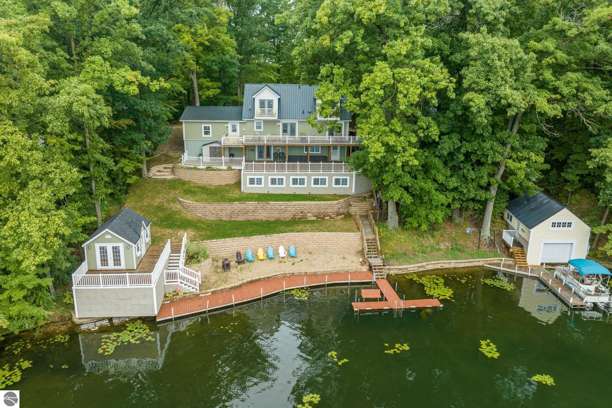 Evart, Michigan, 49631, United States, 4 Bedrooms Bedrooms, ,2 BathroomsBathrooms,Residential,For Sale,1758726