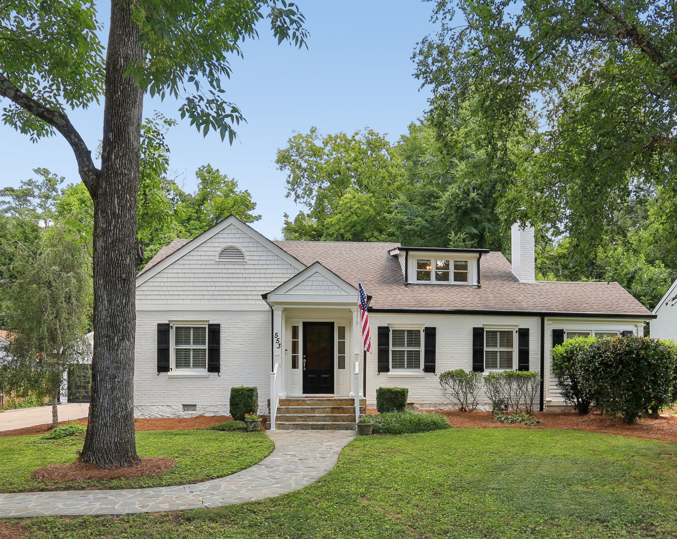  Charming Four Bedroom Cottage in Beloved Haynes Manor Neighborhood - 物件實景