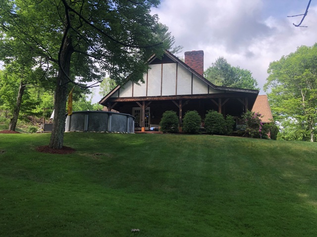 Chester, West Virginia, 26034, United States, 4 Bedrooms Bedrooms, ,3 BathroomsBathrooms,Residential,For Sale,1974553