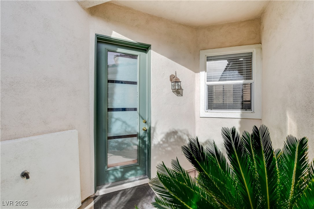 Henderson, Nevada, 89052, United States, 5 Bedrooms Bedrooms, ,4 BathroomsBathrooms,Residential,For Sale,1989374