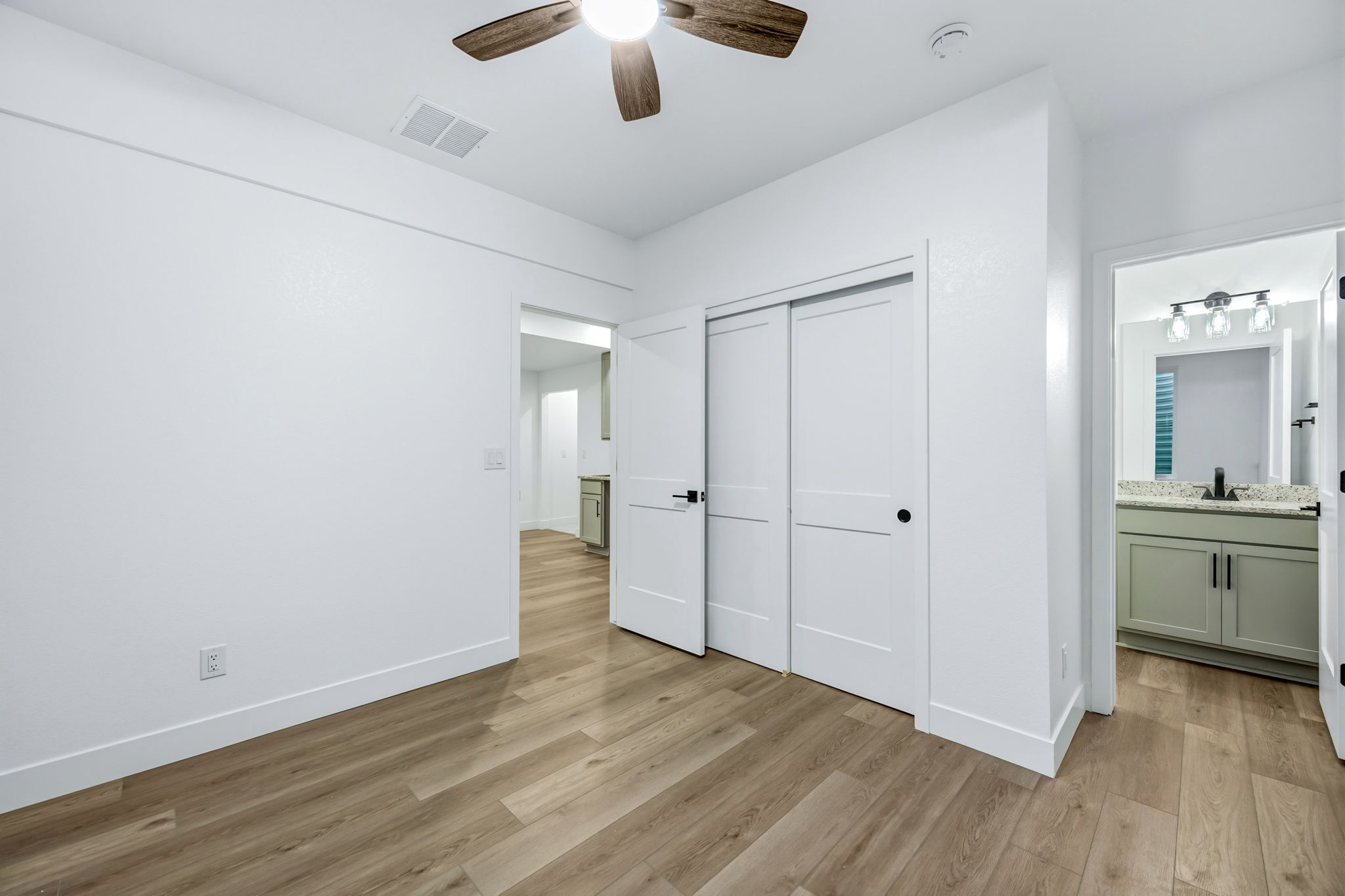  Thoughtfully designed brand new property in Englewood - 物件實景