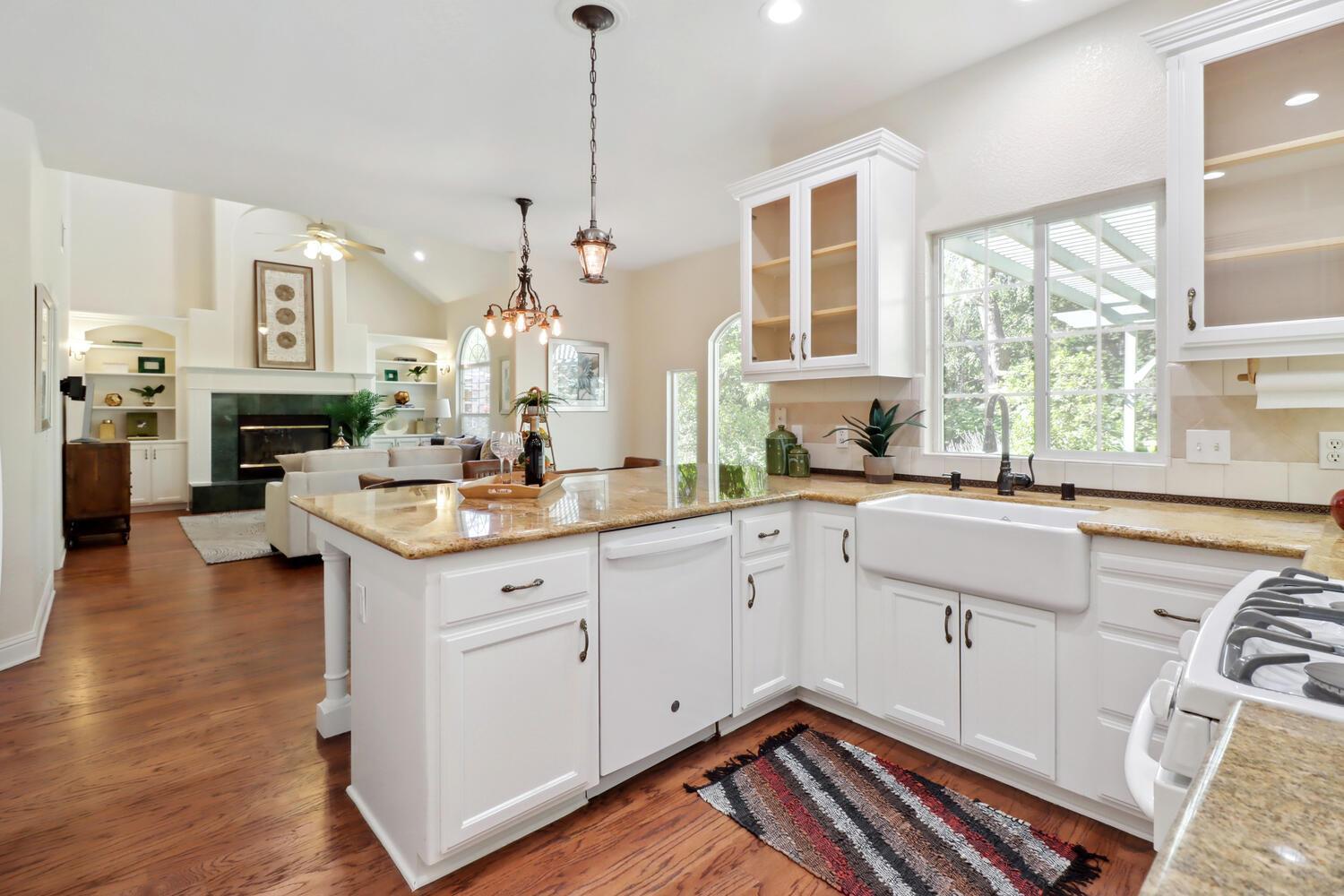 Davis, California, 95618, United States, 4 Bedrooms Bedrooms, ,3 BathroomsBathrooms,Residential,For Sale,1828068