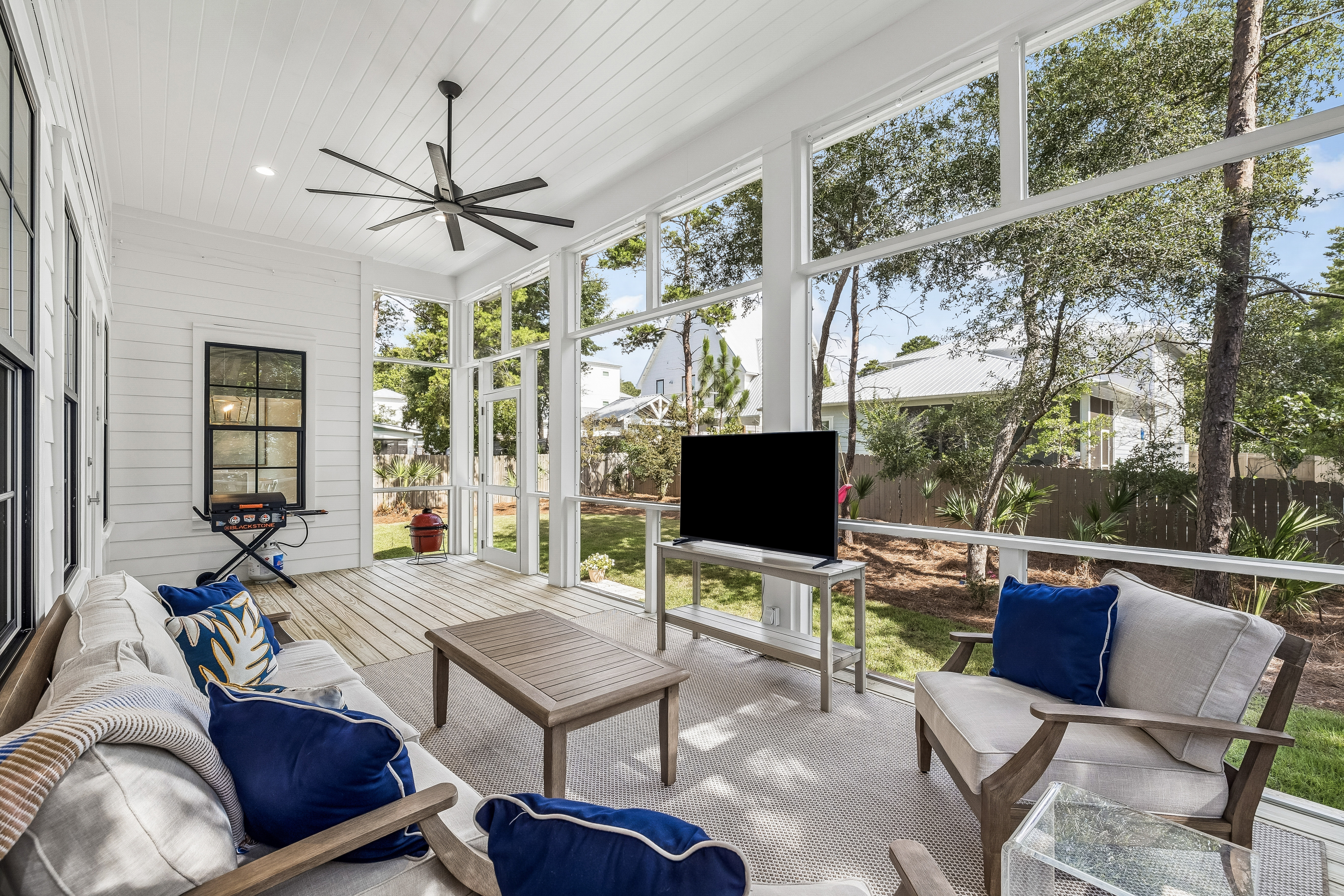  Custom Coastal Luxury with Walkable Beach Access - 物件實景