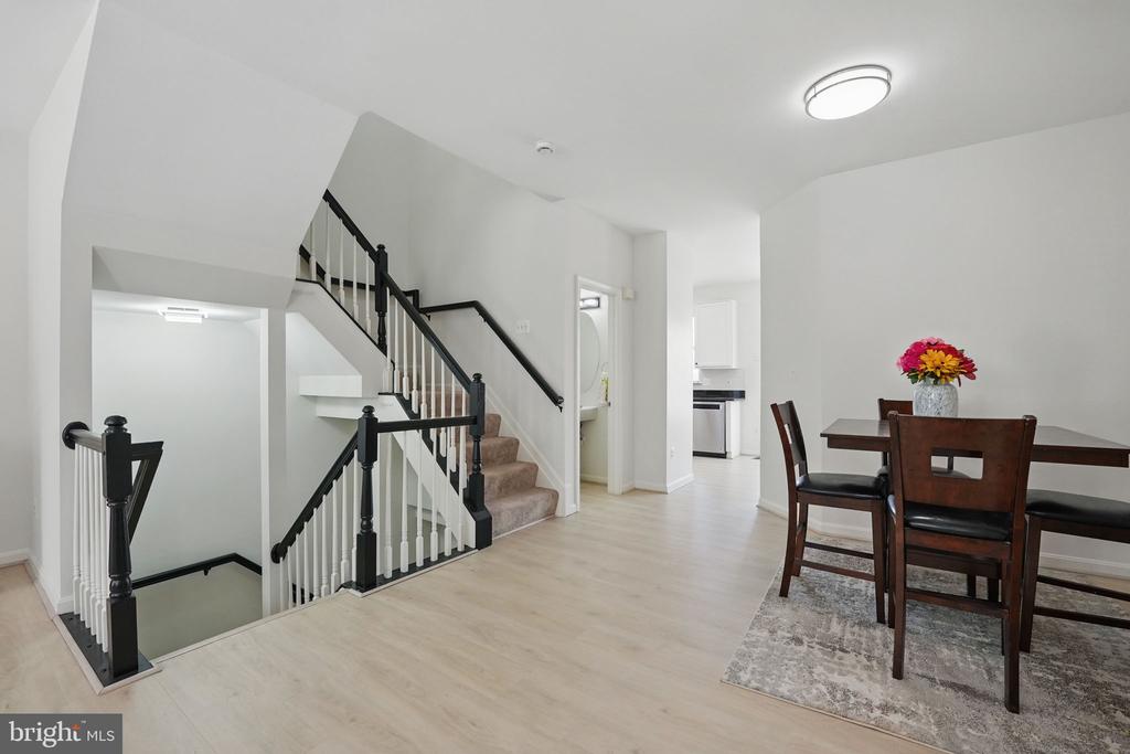 Ashburn, Virginia, 20147, United States, 3 Bedrooms Bedrooms, ,4 BathroomsBathrooms,Residential,For Sale,1850747