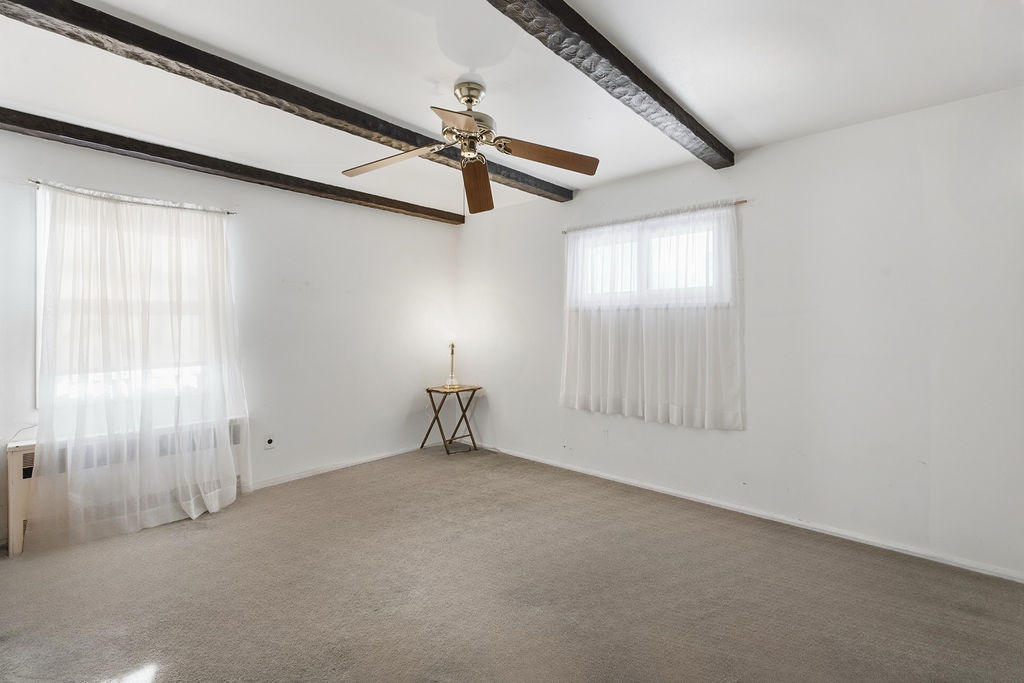 Howard Beach, New York, 11414, United States, 4 Bedrooms Bedrooms, ,1 BathroomBathrooms,Residential,For Sale,2005668