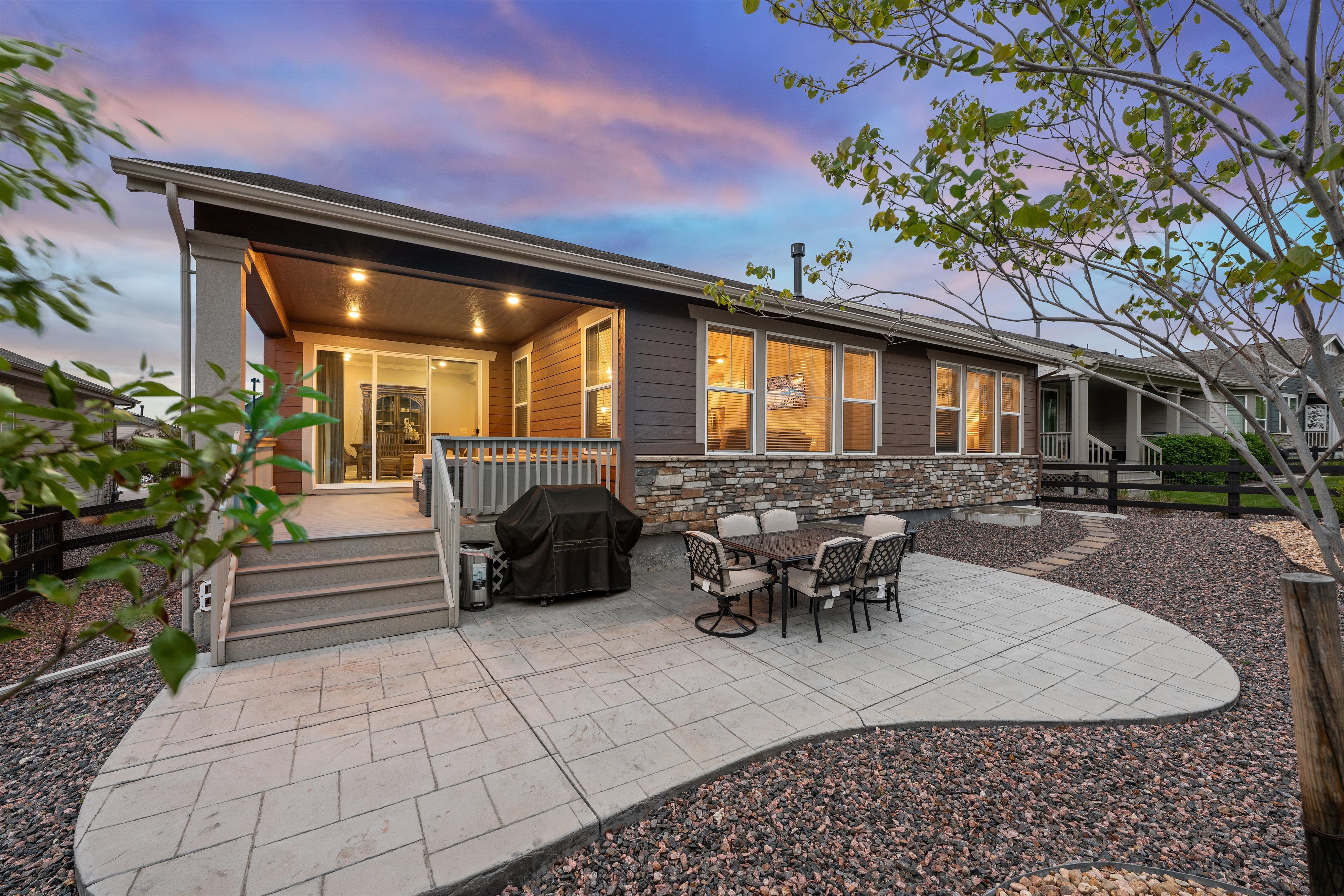  Exceptional Ranch-Style Residence - 物件實景