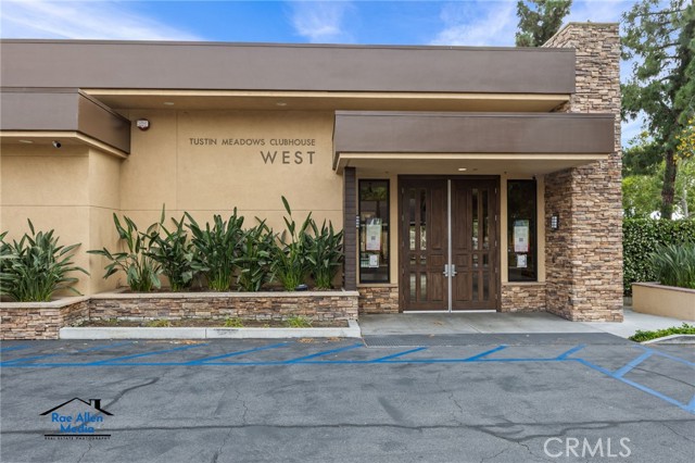 Tustin, California, 92780, United States, 4 Bedrooms Bedrooms, ,2 BathroomsBathrooms,Residential,For Sale,2049100