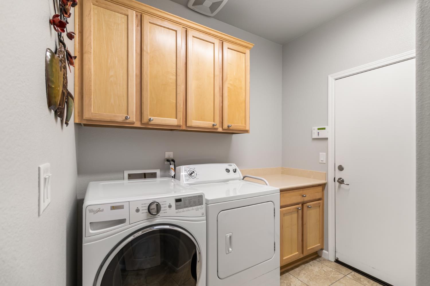 Elk Grove, California, 95757, United States, 2 Bedrooms Bedrooms, ,2 BathroomsBathrooms,Residential,For Sale,1989569