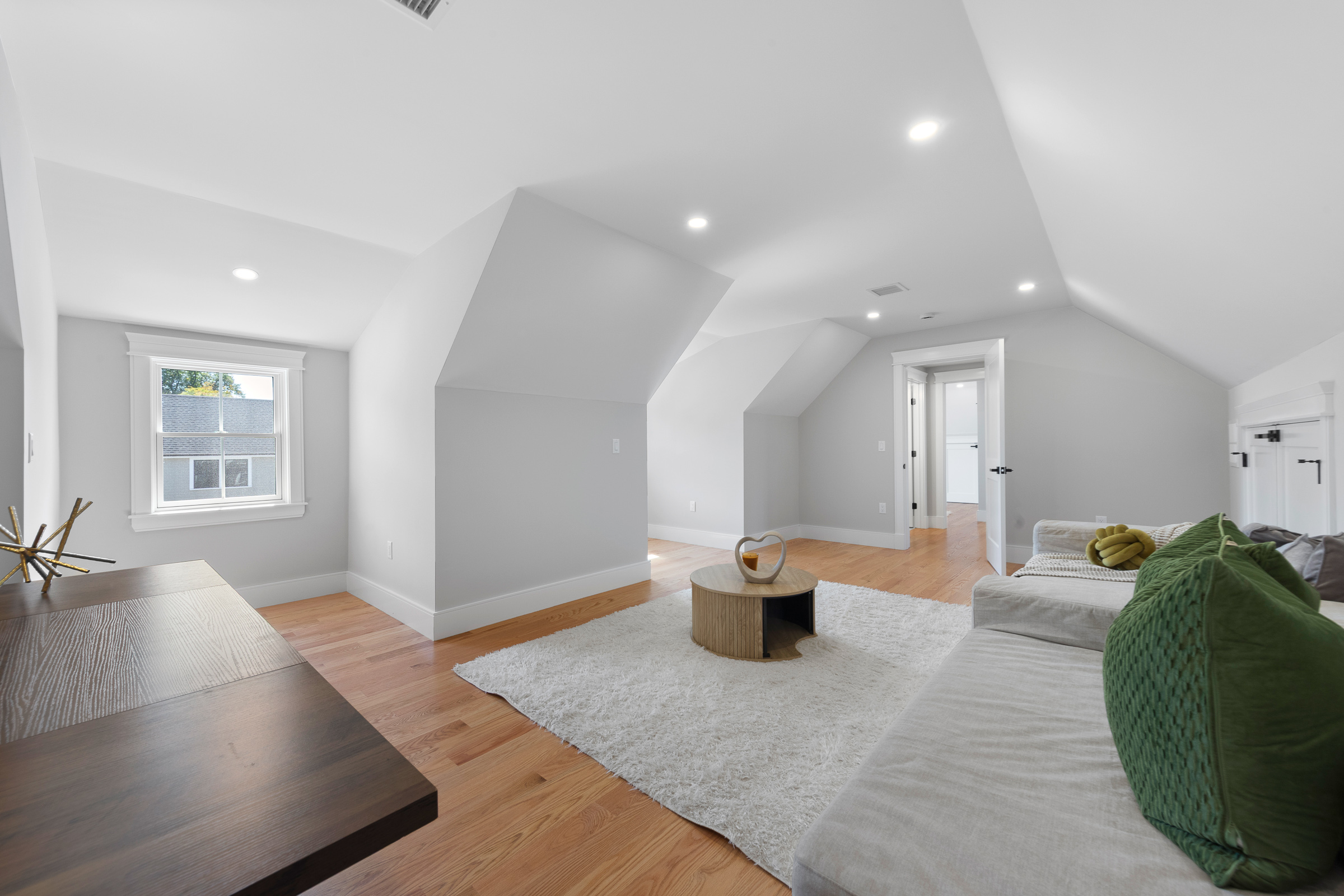  595 Winthrop St, Medford, MA, 02155 - 物件實景