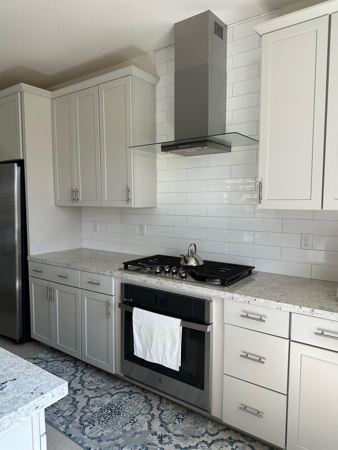 Sacramento, California, 95835, United States, 4 Bedrooms Bedrooms, ,3 BathroomsBathrooms,Residential,For Sale,1841936