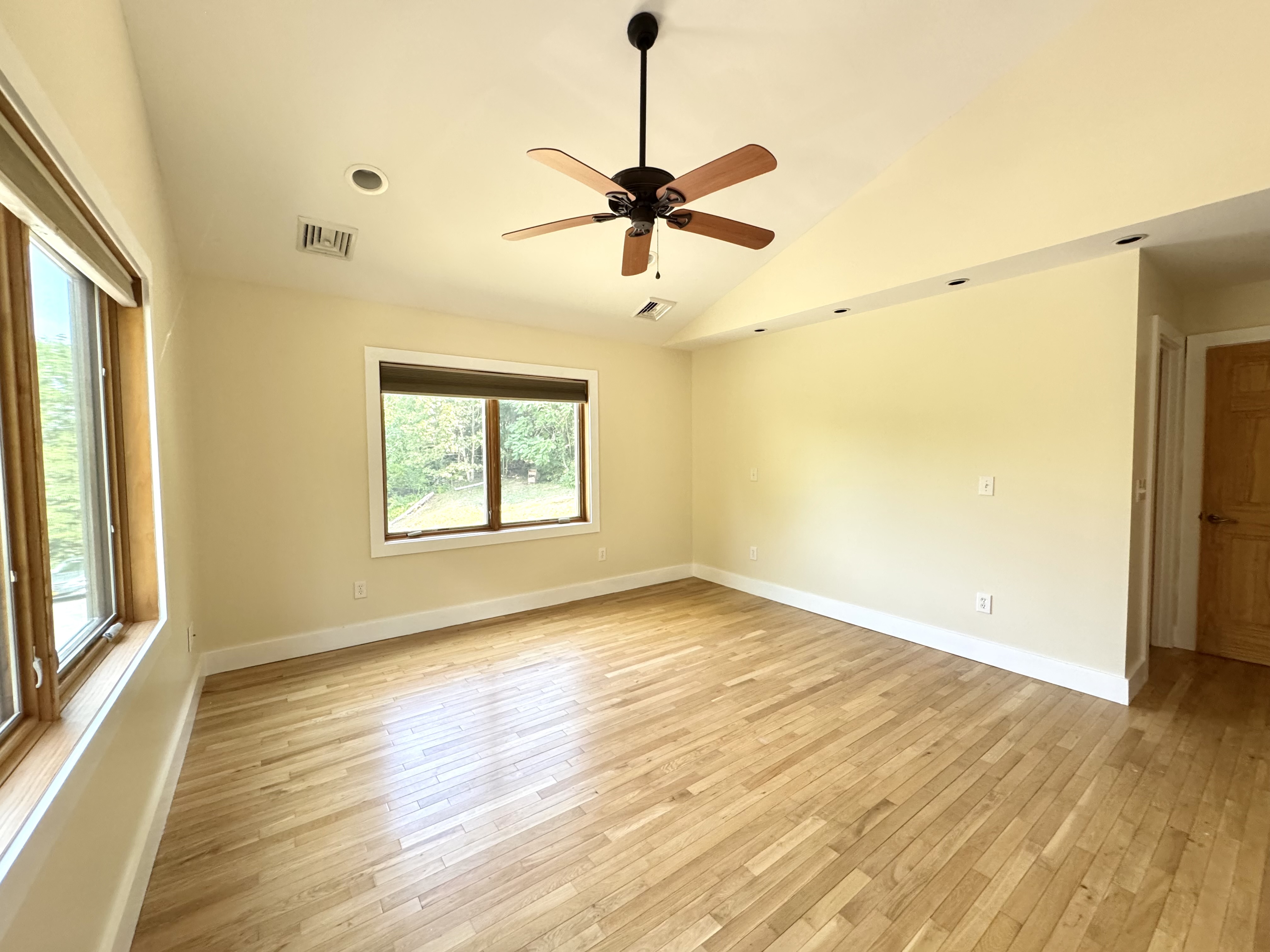 Catskill, New York, 12414, United States, 3 Bedrooms Bedrooms, ,3 BathroomsBathrooms,Residential,For Sale,1900637
