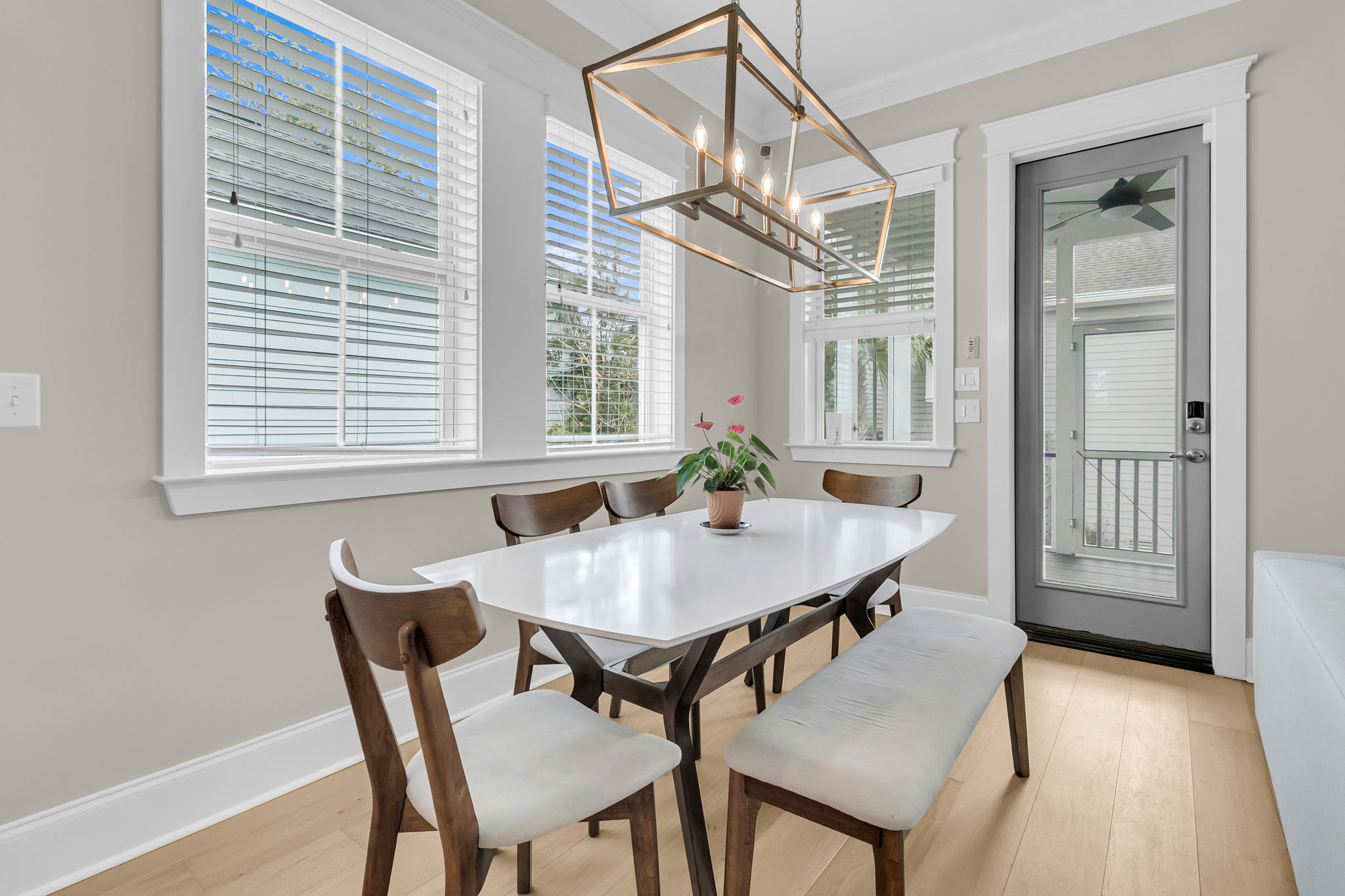  2648 Augustus Street - 物件實景