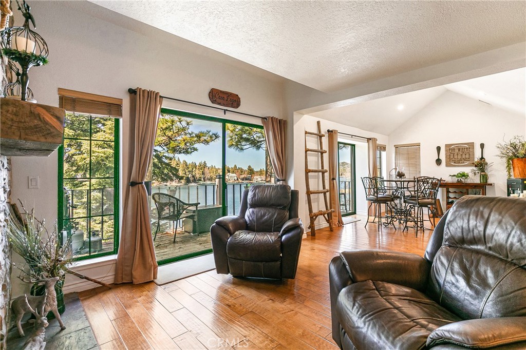 Lake Arrowhead, California, 92352, United States, 3 Bedrooms Bedrooms, ,3 BathroomsBathrooms,Residential,For Sale,1950865