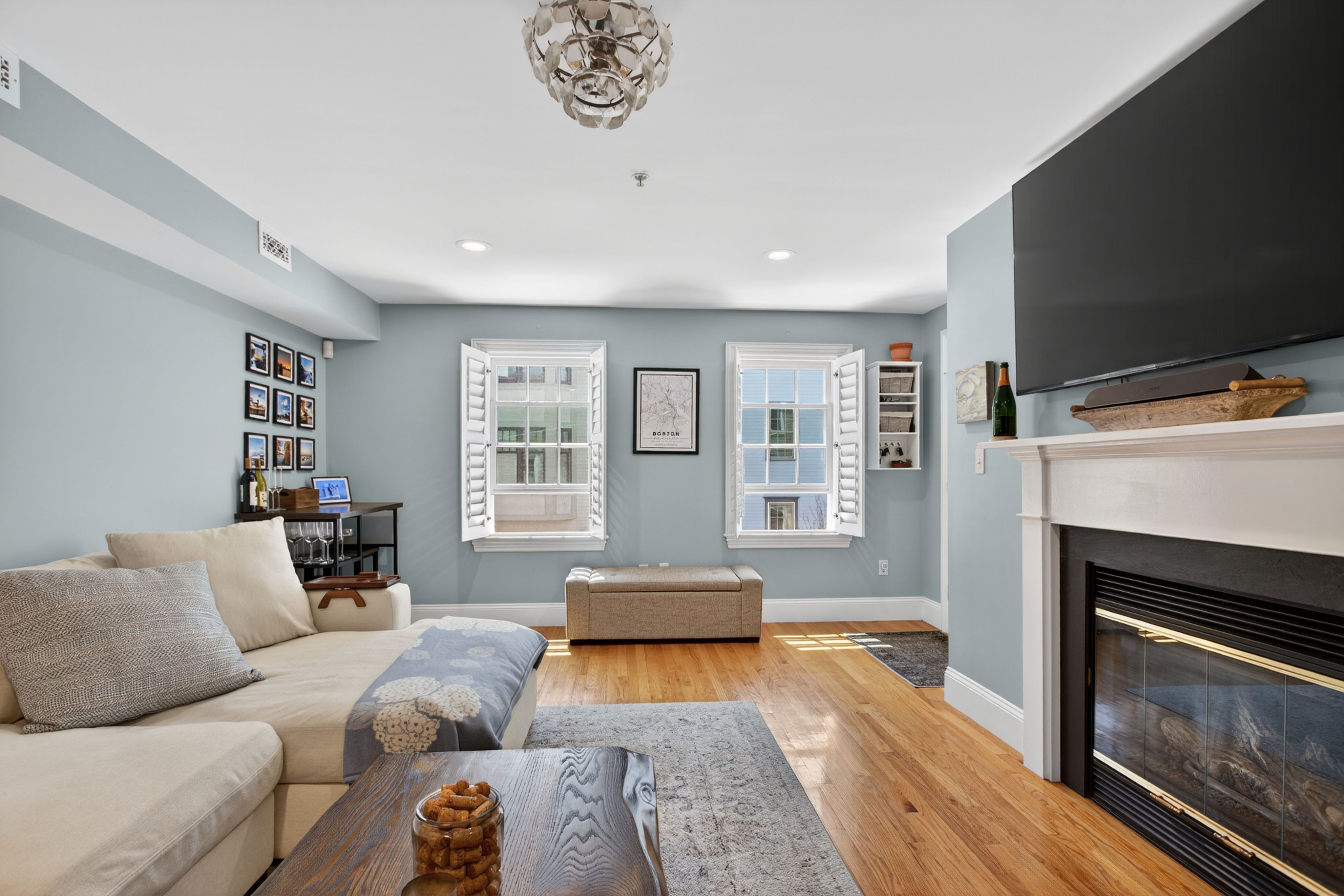  57 Bartlett Street, Boston, MA, 02129 - 物件實景