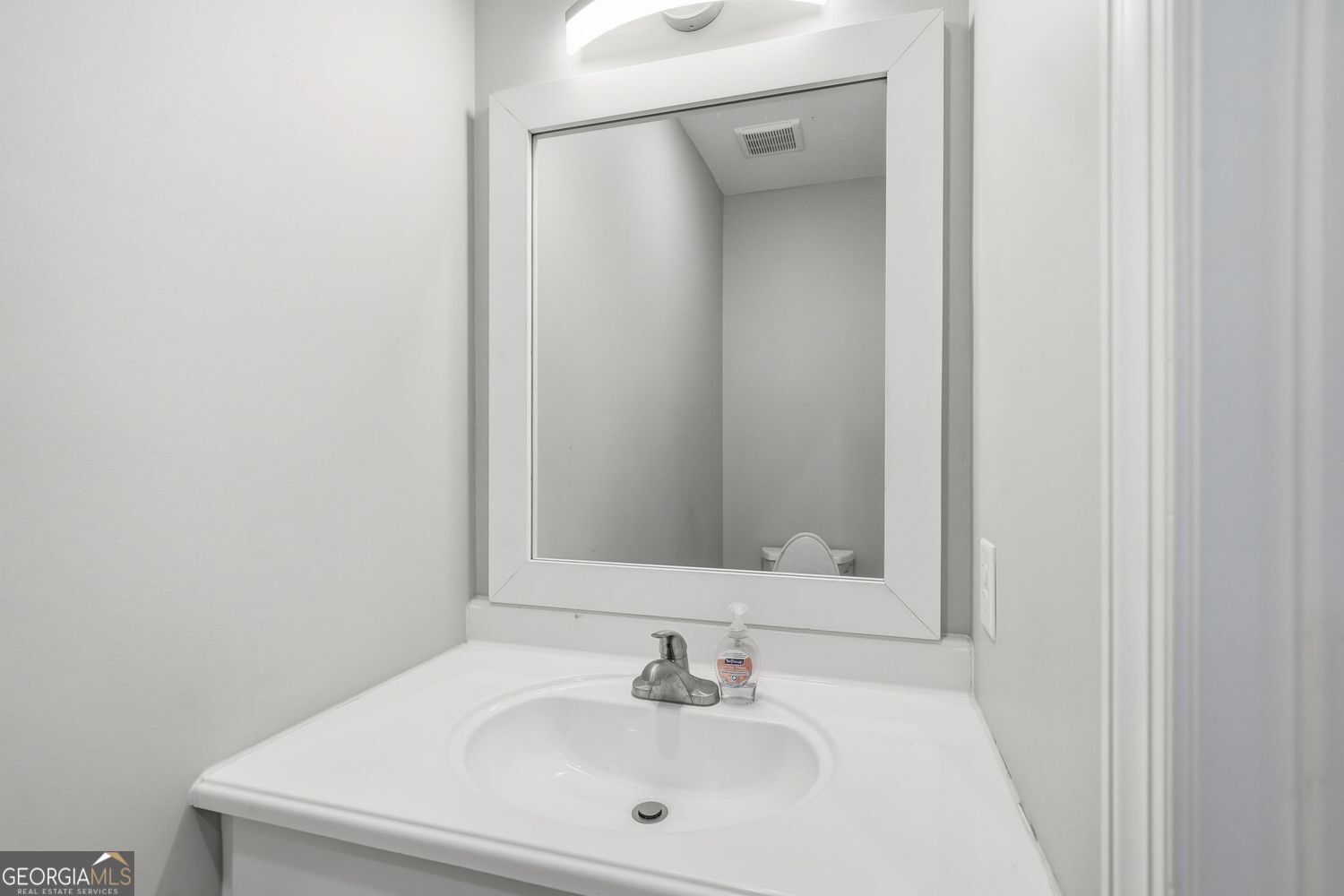 Canton, Georgia, 30115, United States, 4 Bedrooms Bedrooms, ,3 BathroomsBathrooms,Residential,For Sale,2006598