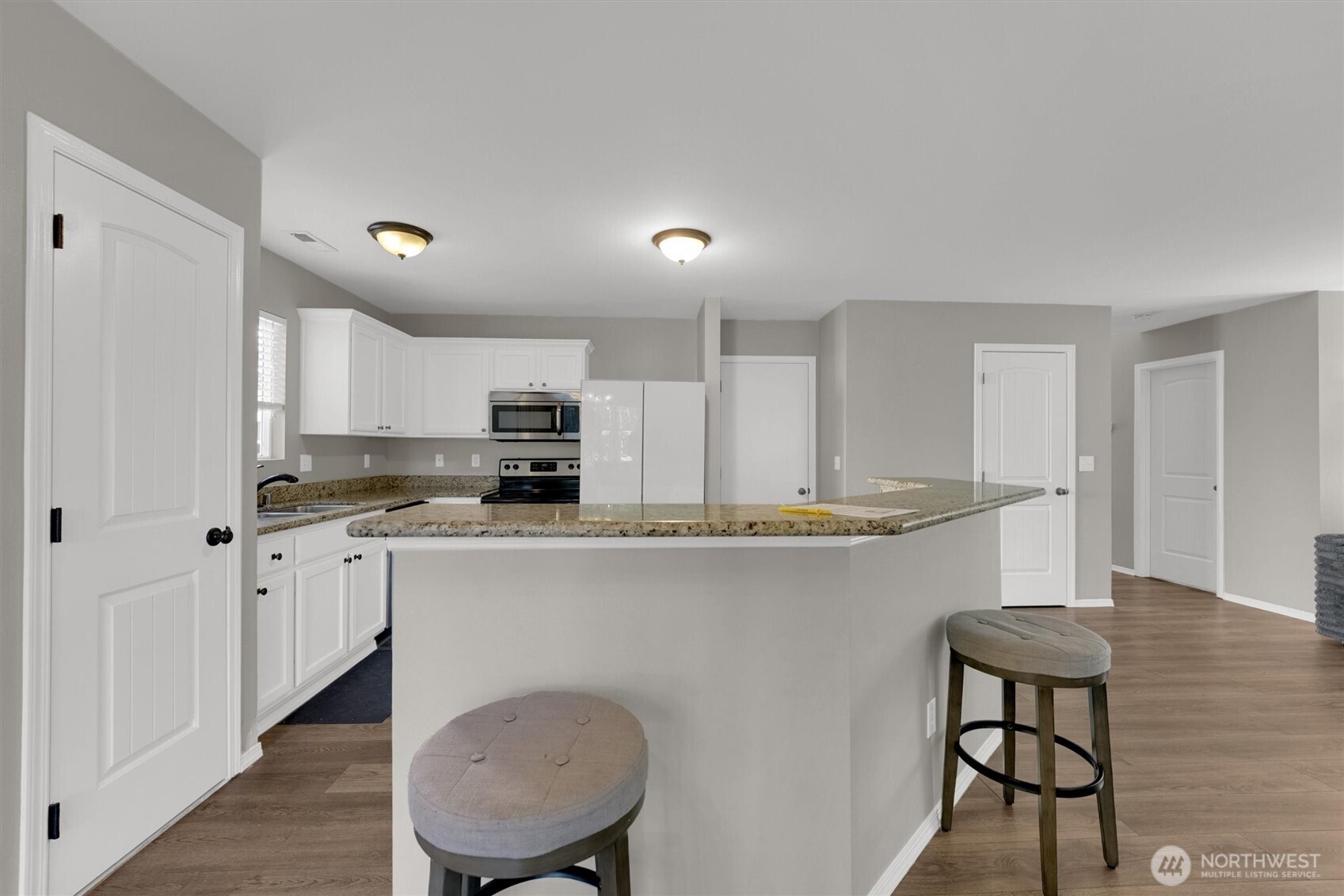 Puyallup, Washington, 98374, United States, 4 Bedrooms Bedrooms, ,3 BathroomsBathrooms,Residential,For Sale,1899672