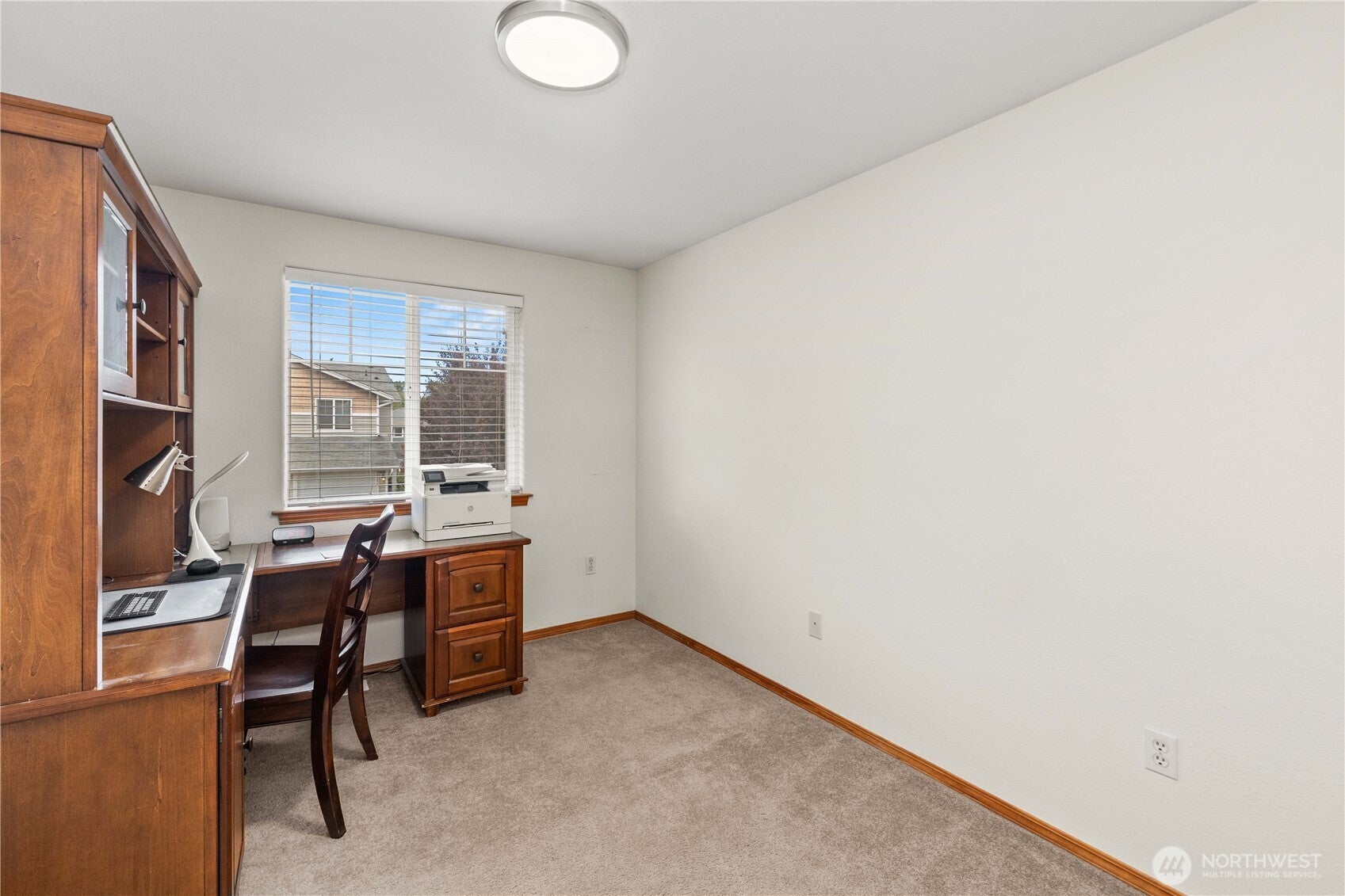 Everett, Washington, 98204, United States, 3 Bedrooms Bedrooms, ,3 BathroomsBathrooms,Residential,For Sale,1930415