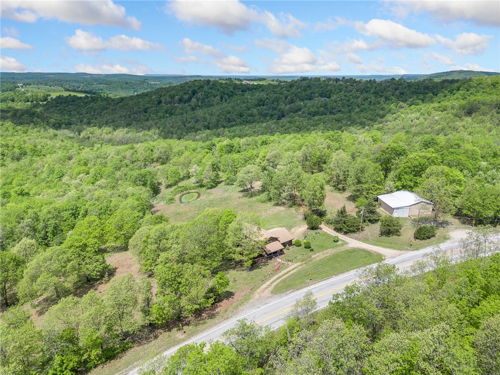 Compton, Arkansas, 72624, United States, 5 Bedrooms Bedrooms, ,3 BathroomsBathrooms,Residential,For Sale,1805954