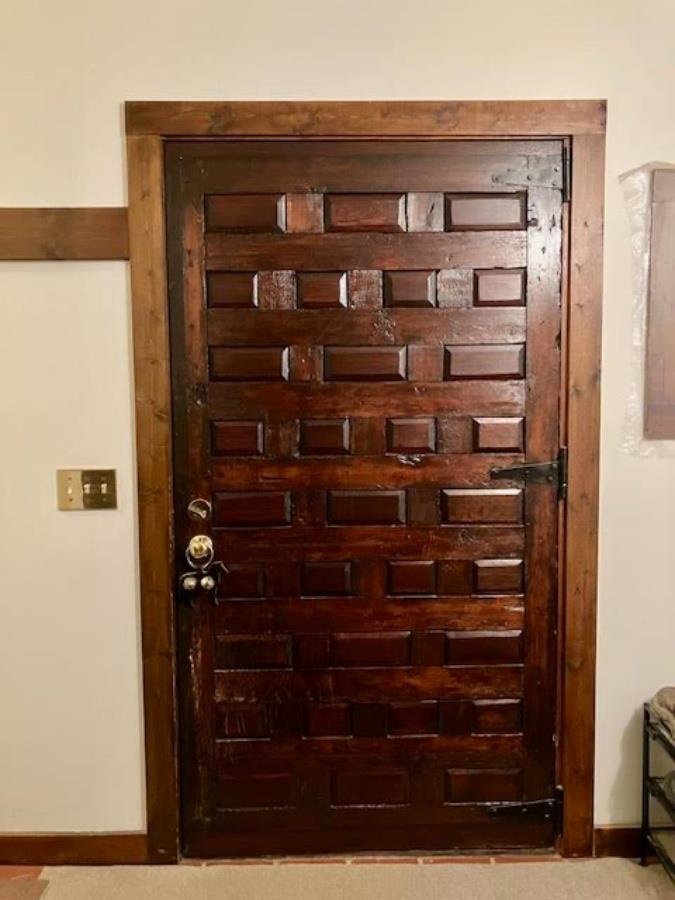 Charlevoix, Michigan, 49720-0000, United States, 2 Bedrooms Bedrooms, ,2 BathroomsBathrooms,Residential,For Sale,1933264