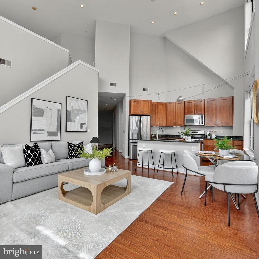 Arlington, Virginia, 22201, United States, 2 Bedrooms Bedrooms, ,2 BathroomsBathrooms,Residential,For Sale,1927773
