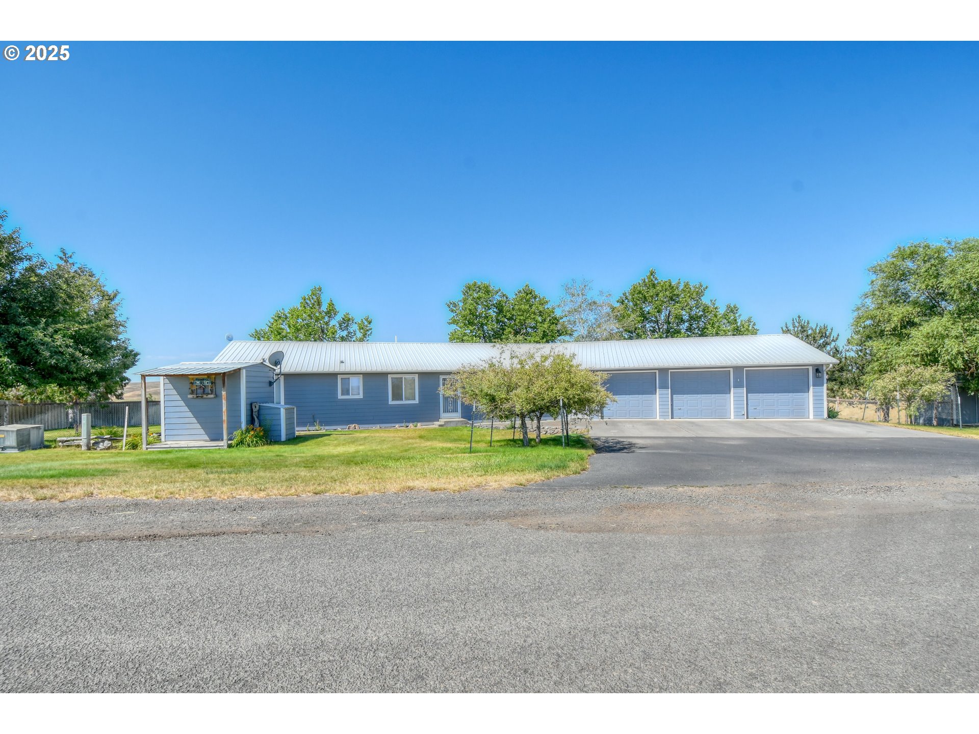Pendleton, Oregon, 97801, United States, 3 Bedrooms Bedrooms, ,3 BathroomsBathrooms,Residential,For Sale,1891177