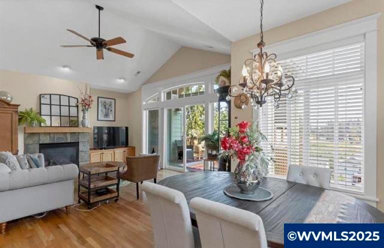 Salem, Oregon, 97306, United States, 4 Bedrooms Bedrooms, ,3 BathroomsBathrooms,Residential,For Sale,1989443