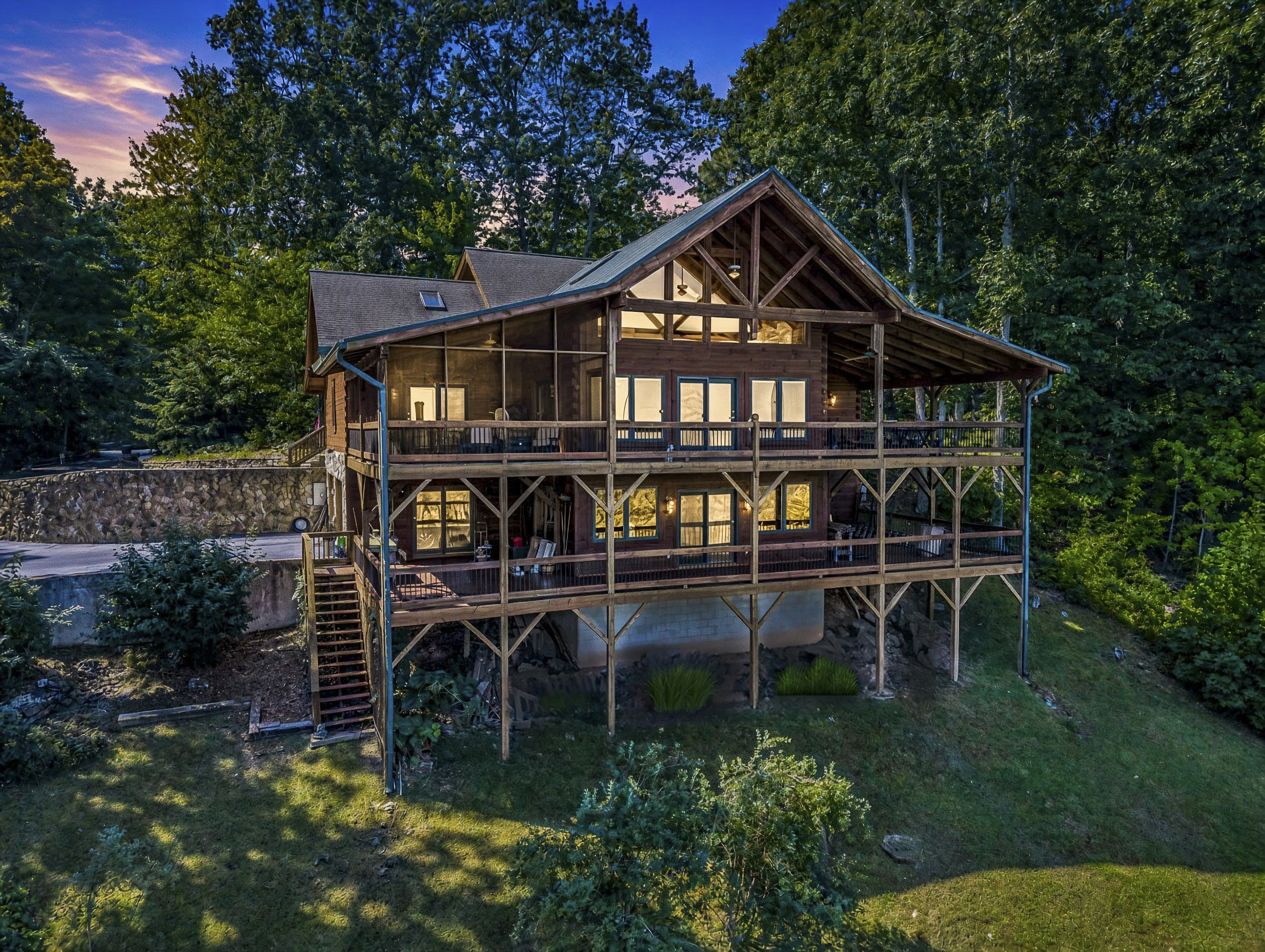  5409 Mineral Springs Mountain Avenue - 物件實景