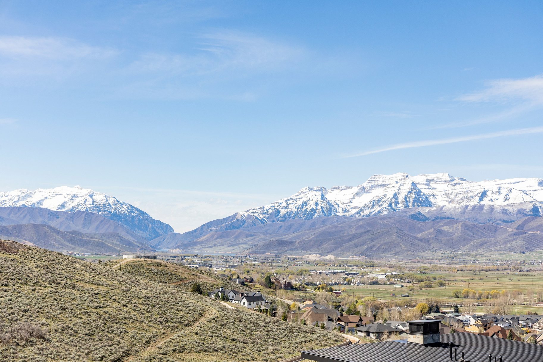  Upgraded Luxury Living with Panoramic Mountain Views - 物件實景