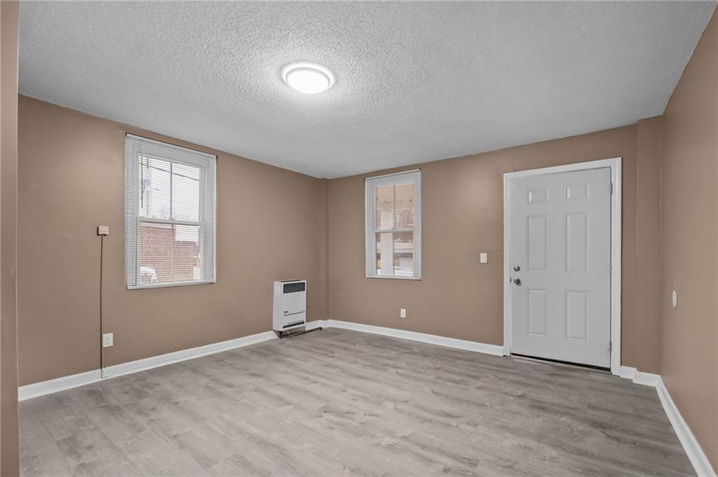 Woonsocket, Rhode Island, 02895, United States, 7 Bedrooms Bedrooms, ,3 BathroomsBathrooms,Residential,For Sale,2006468