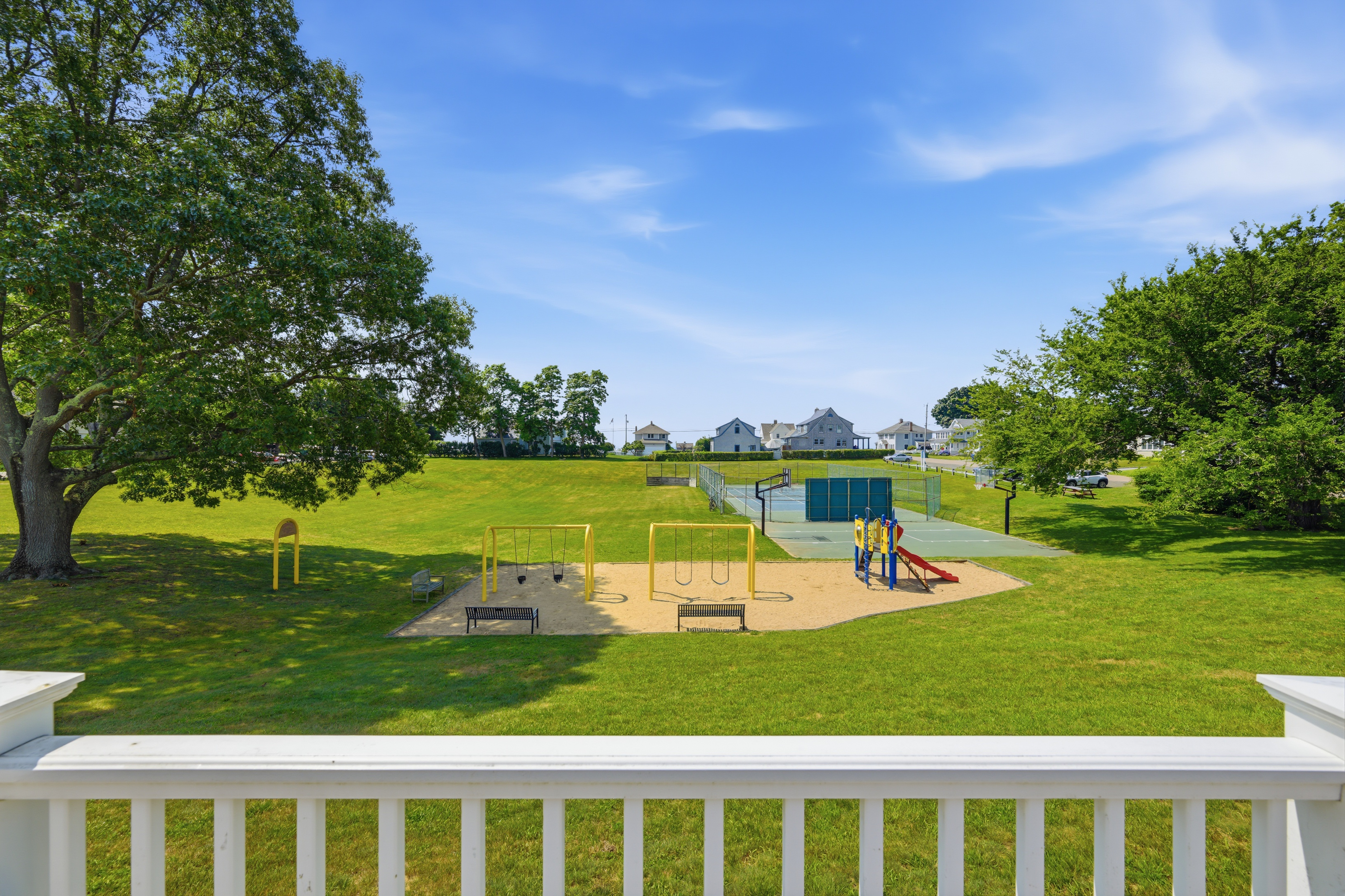  Lovely Updated Cape in Knollwood Beach Community - 物件實景
