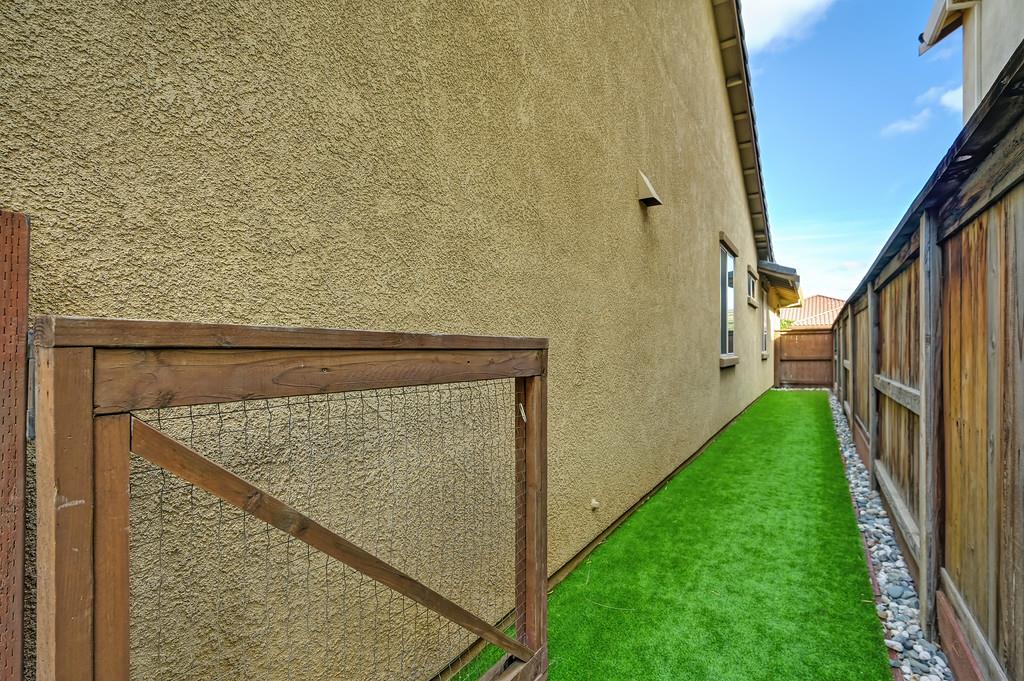 Woodland, California, 95776, United States, 3 Bedrooms Bedrooms, ,2 BathroomsBathrooms,Residential,For Sale,1989380