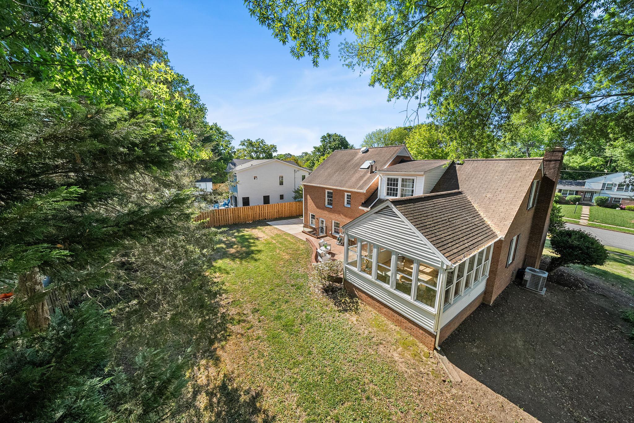  914 Waynewood Boulevard, Alexandria, VA, 22308 - 物件實景