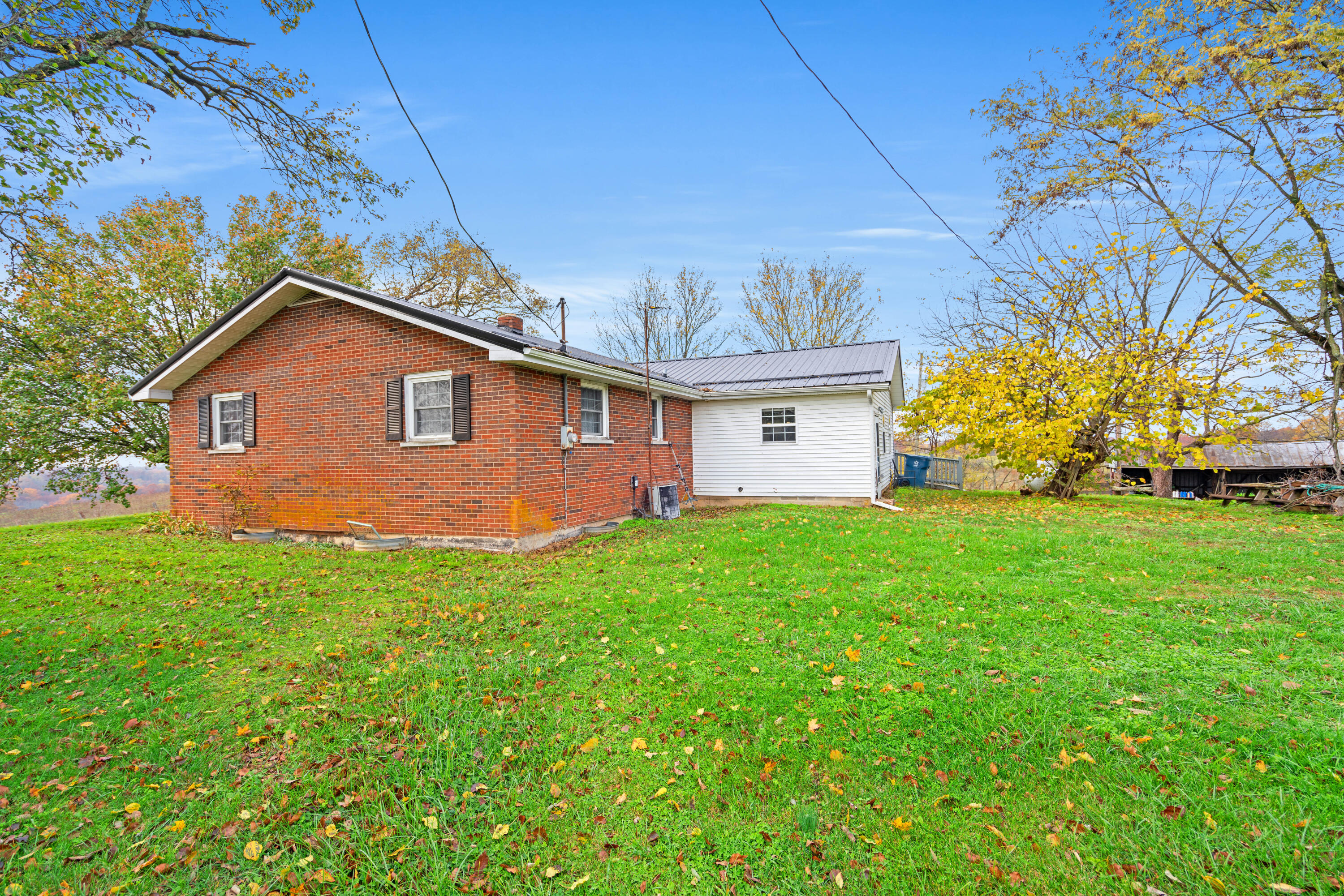 Williamstown, Kentucky, 41097, United States, 3 Bedrooms Bedrooms, ,1 BathroomBathrooms,Residential,For Sale,1995812