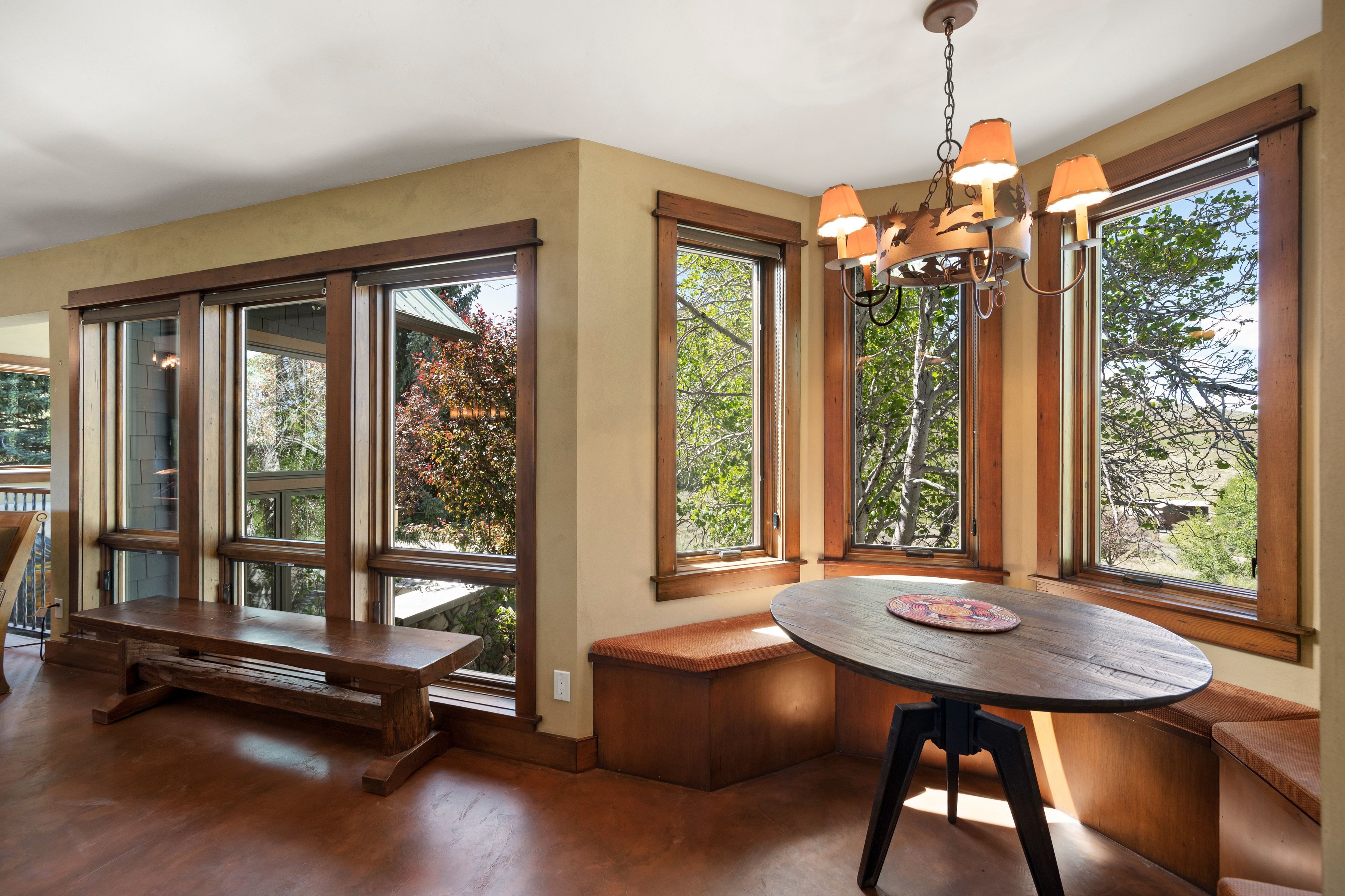  Canyon View Home on 5+ Acres with Pickleball Court - 物件實景