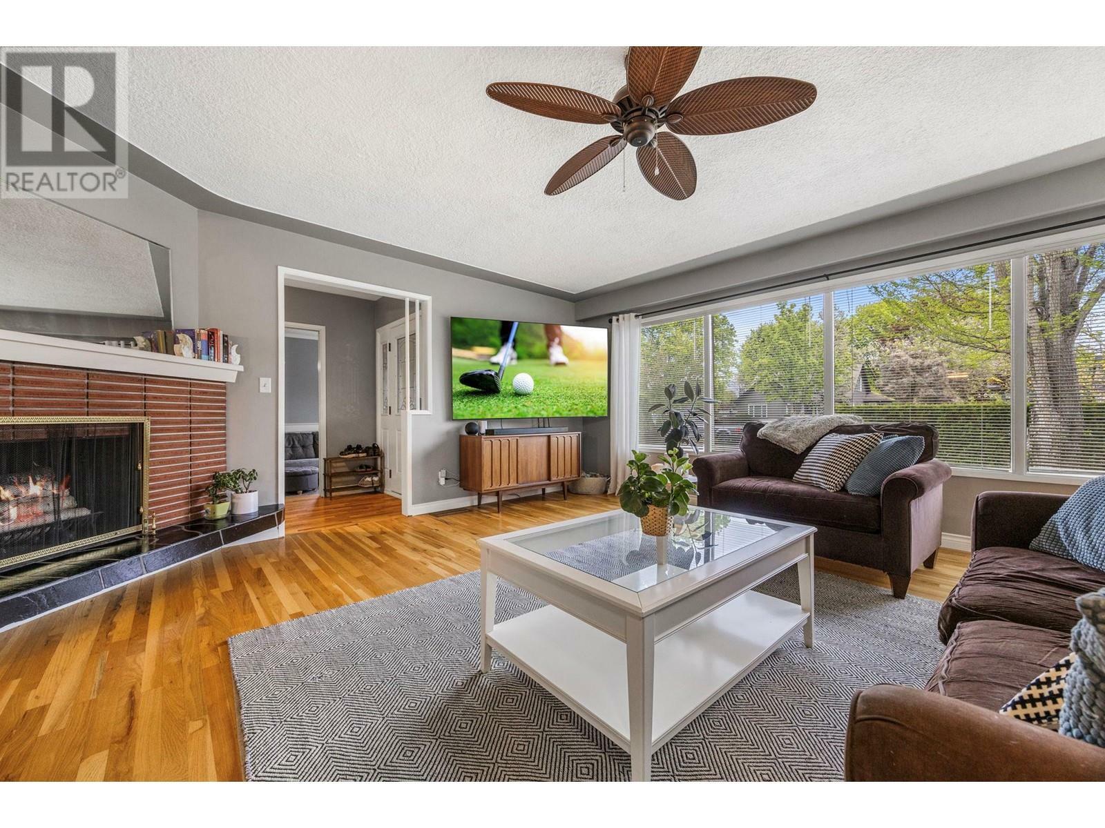 KELOWNA, British Columbia, V1Y 6A2, CA, 4 Bedrooms Bedrooms, ,3 BathroomsBathrooms,Residential,For Sale,1838696