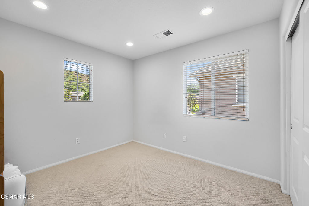 Newbury Park, California, 91320, United States, 4 Bedrooms Bedrooms, ,3 BathroomsBathrooms,Residential,For Sale,1899538