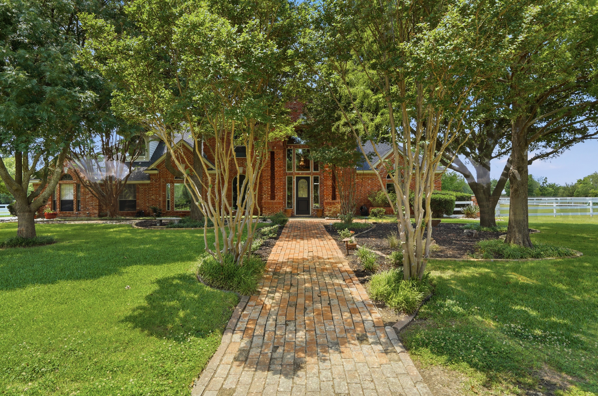  2 Acres of Country Living in Lucas, Texas - 物件實景