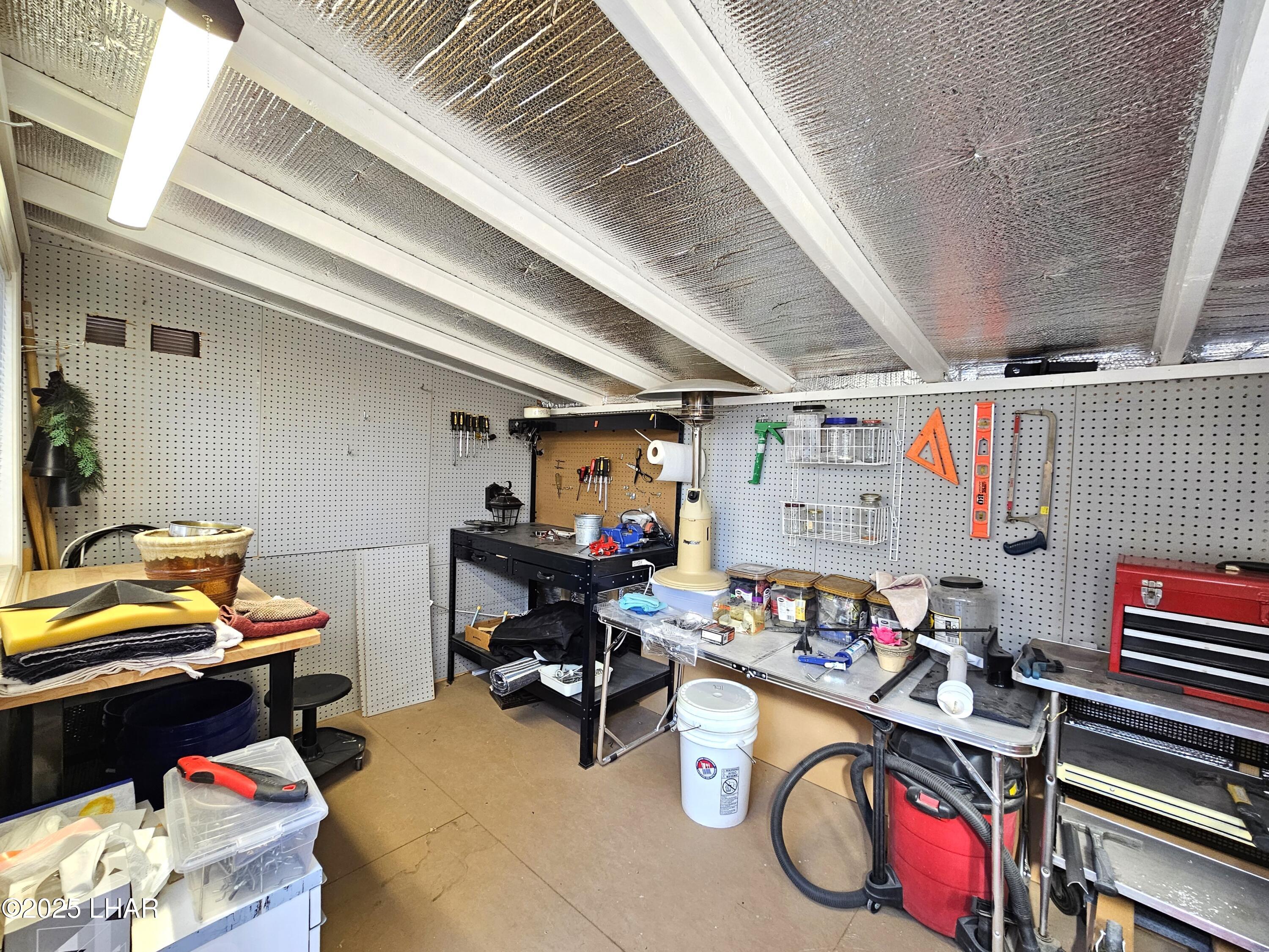 Lake Havasu City, Arizona, 86404, United States, 3 Bedrooms Bedrooms, ,2 BathroomsBathrooms,Residential,For Sale,1957391